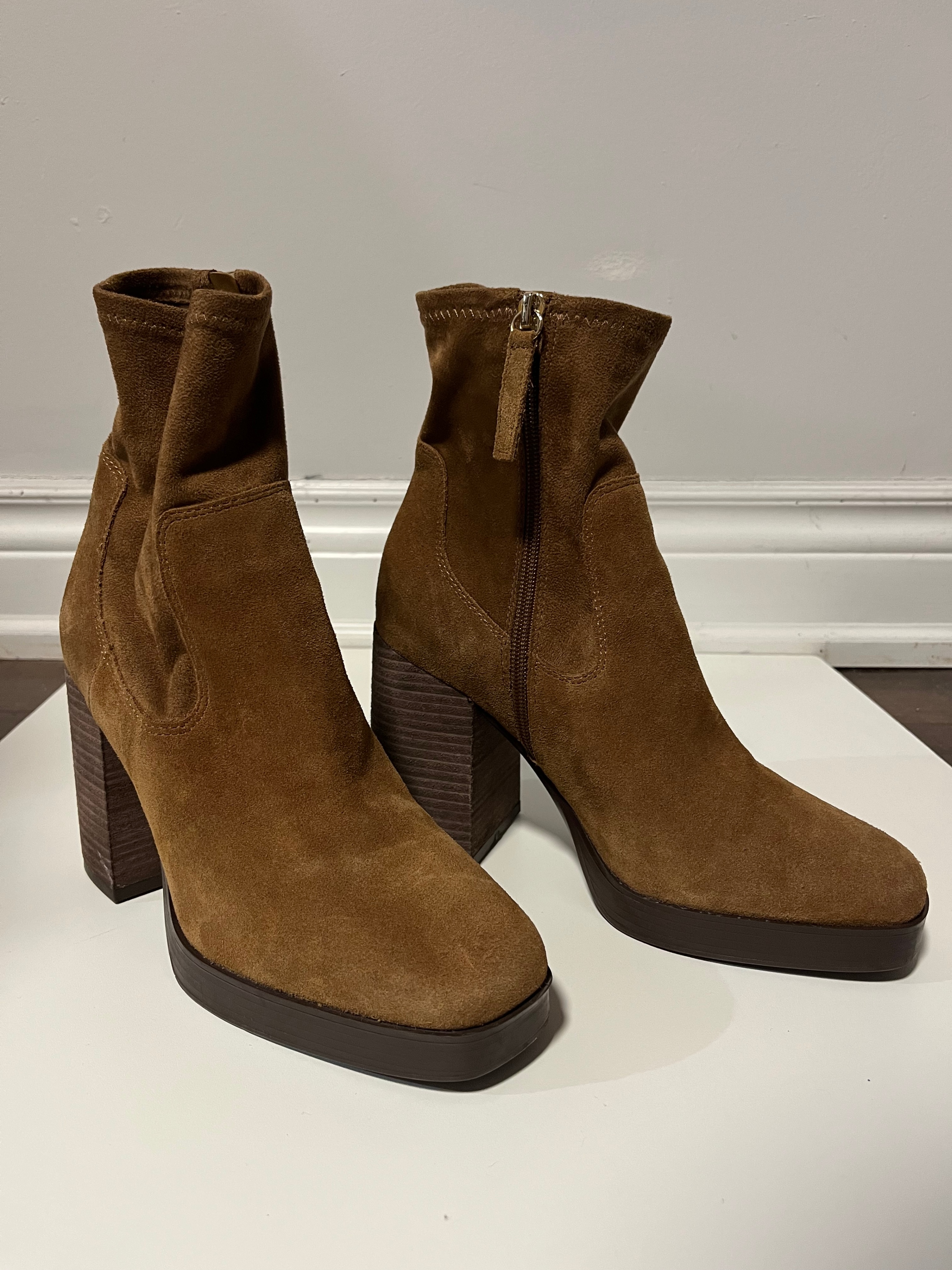 ALDO Women’s Seraphica Ankle Boot, Brown Suede Leather, Size 9 - photo 2