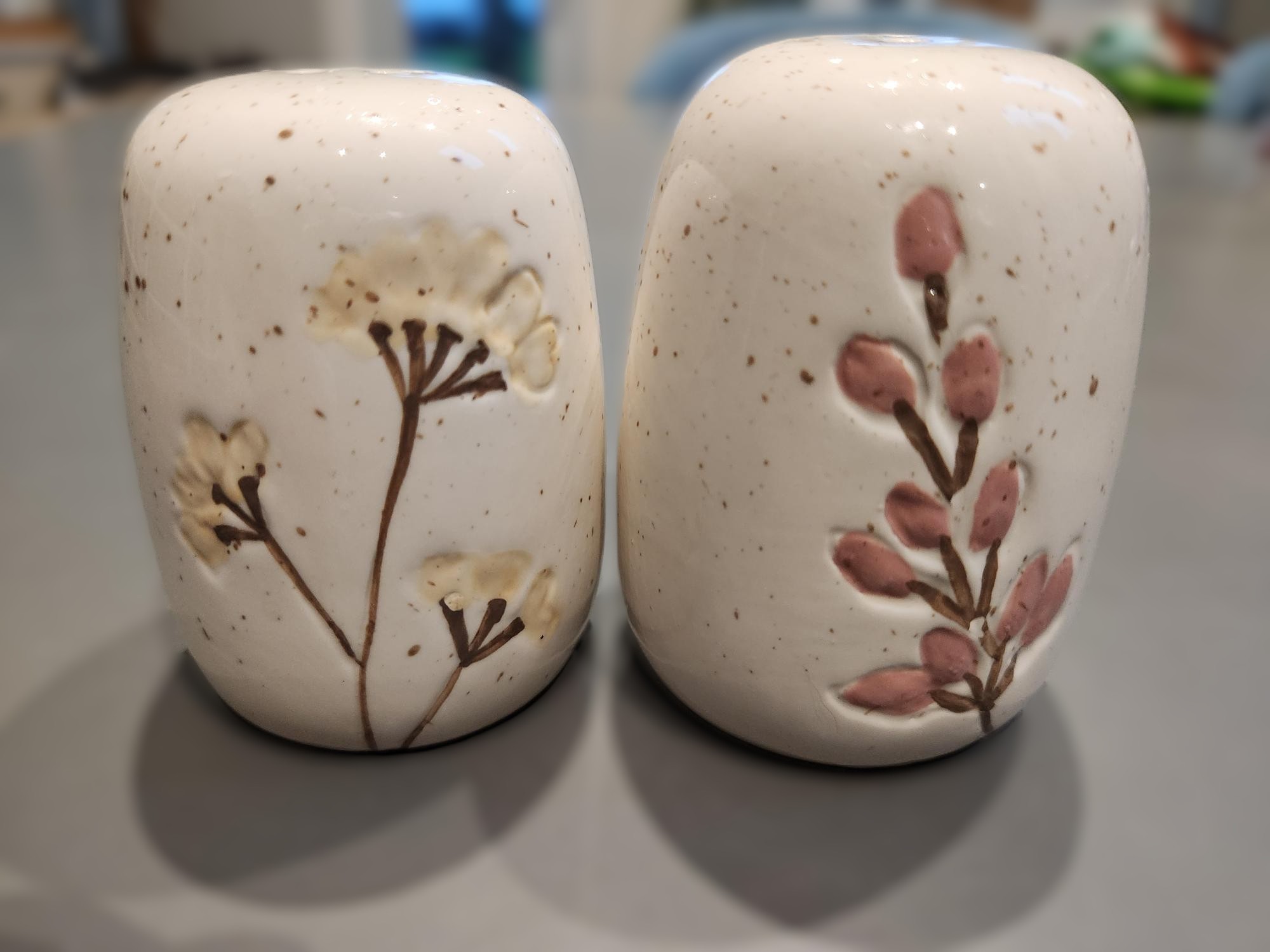 Vintage Speckled Stoneware Wildflower Salt and Pepper Shakers