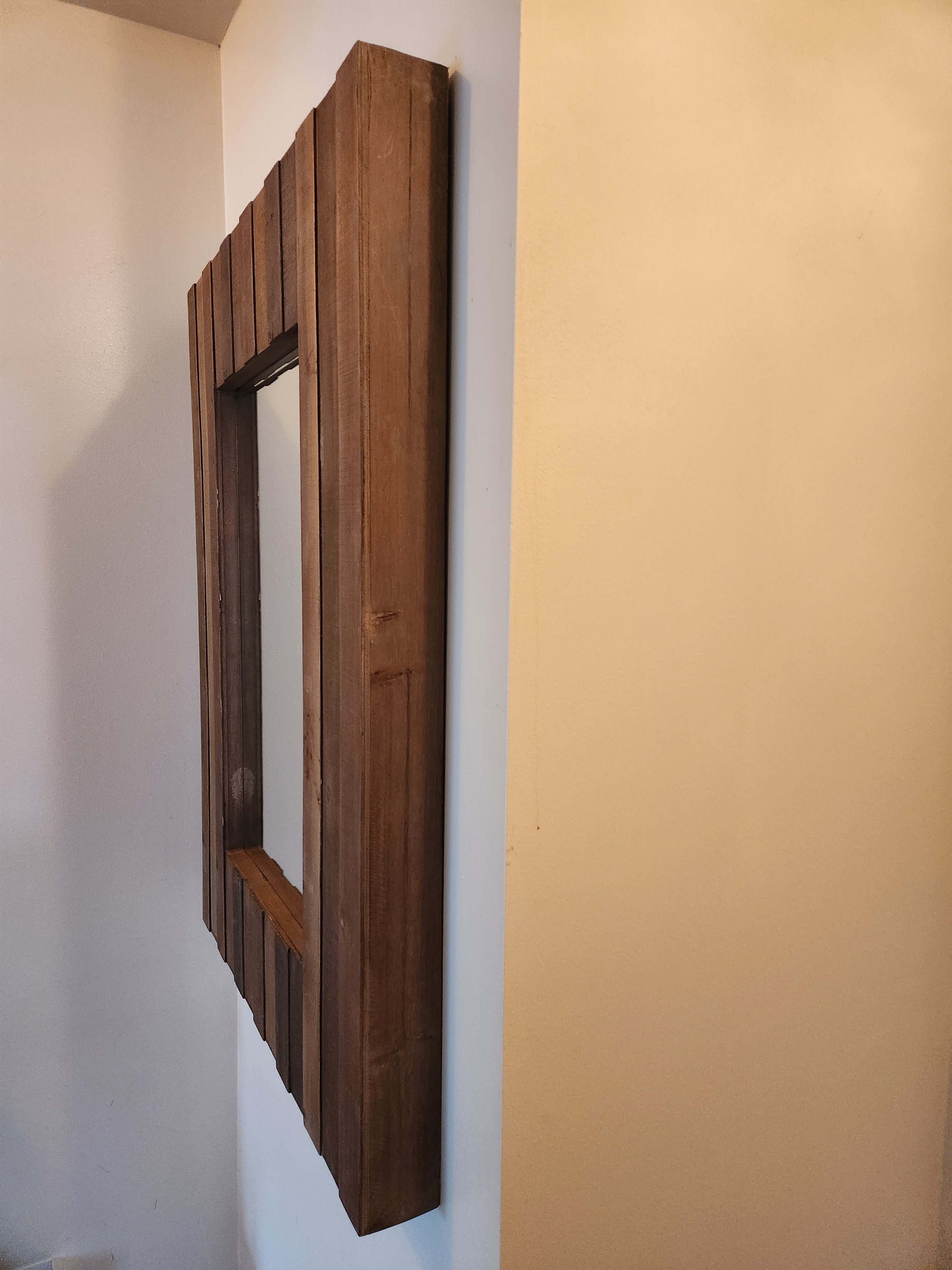Large Solid Wood Framed Wall Mirror (91 x 71 cm) - photo 3