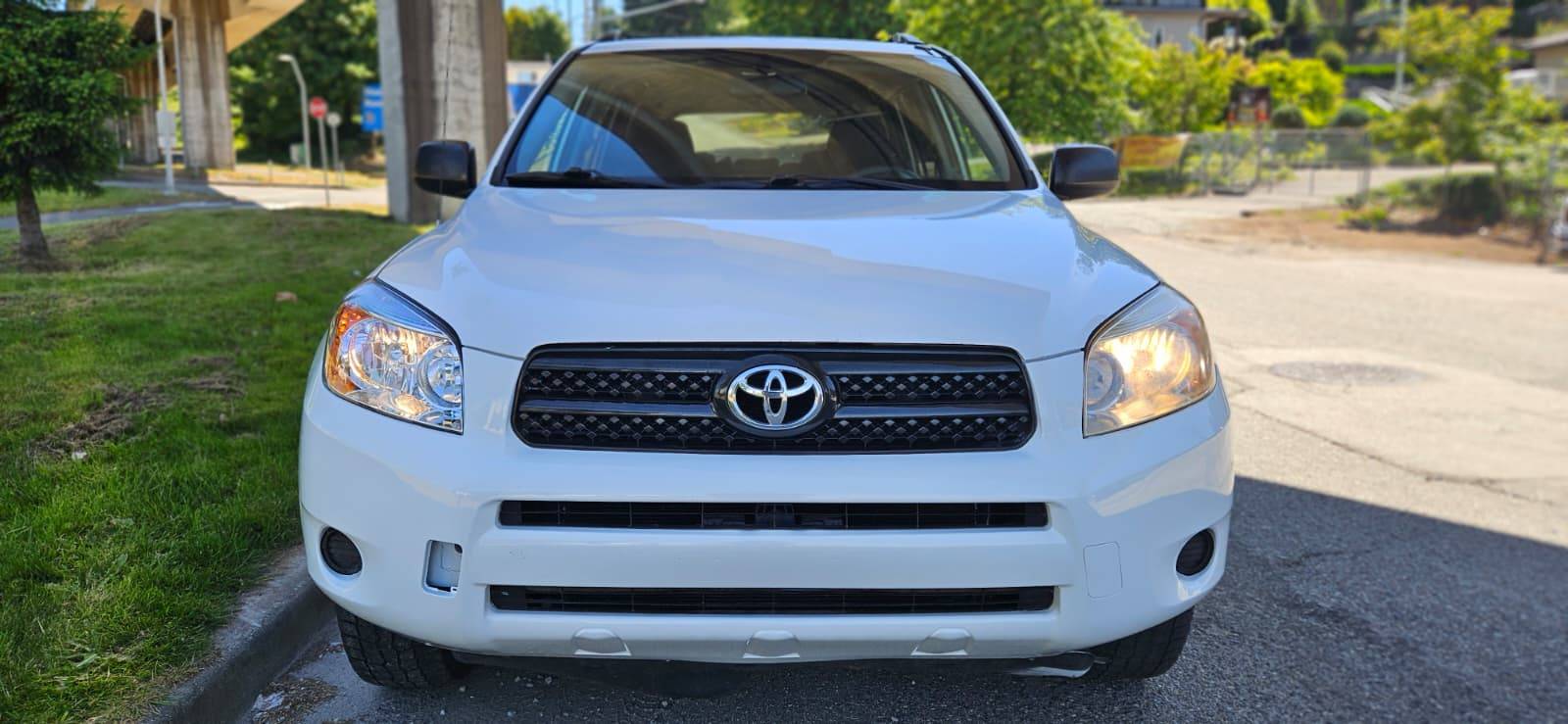 2008 Toyota RAV4 FWD - photo 5
