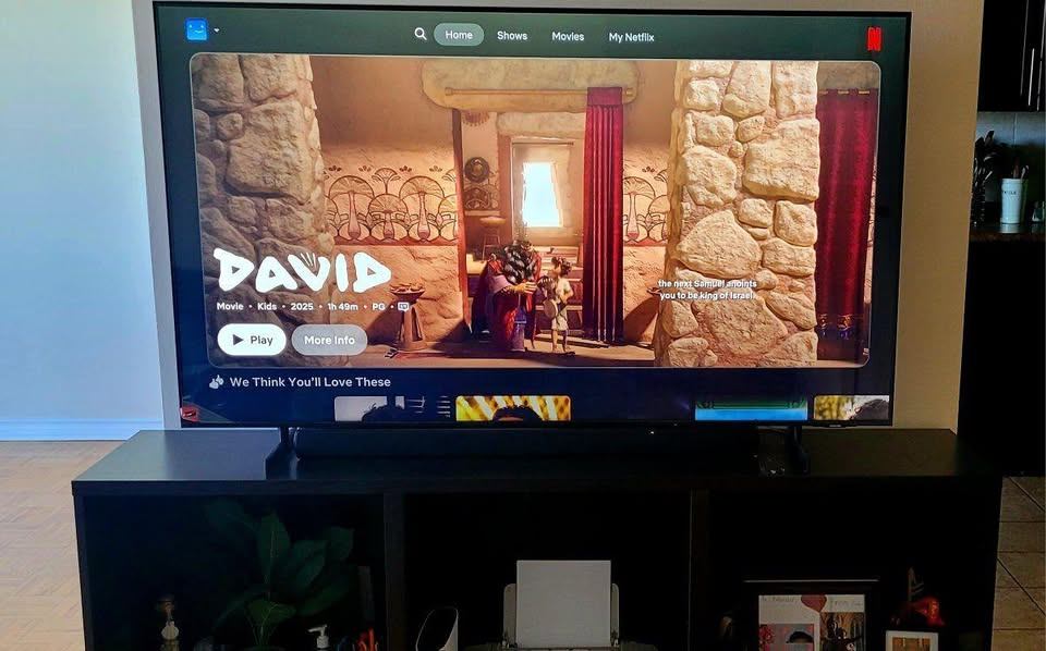 Samsung 65" Crystal UHD 4K Smart TV – Like New! - photo 2