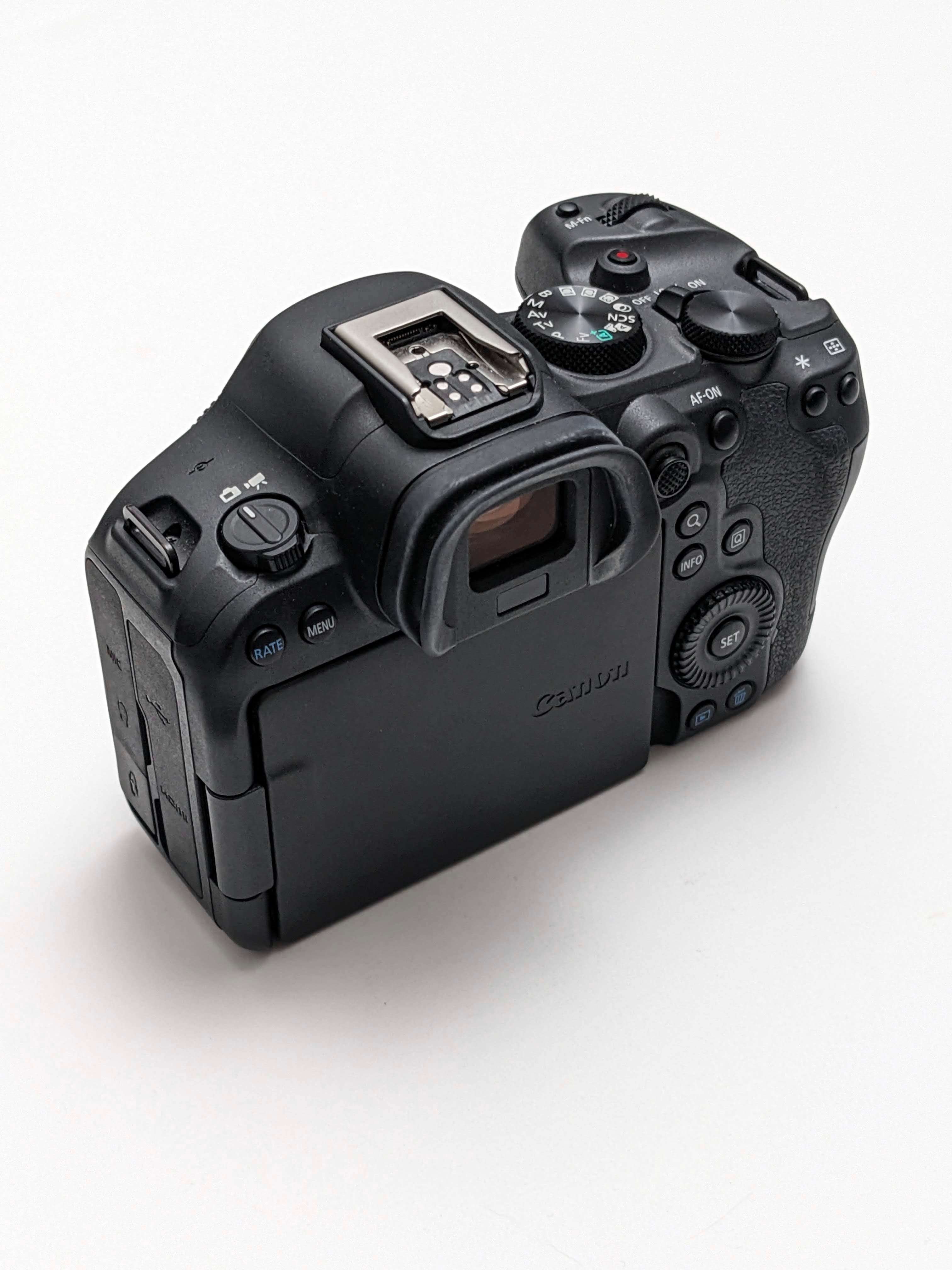 Canon EOS R6 Mark II Mirrorless Camera - photo 2
