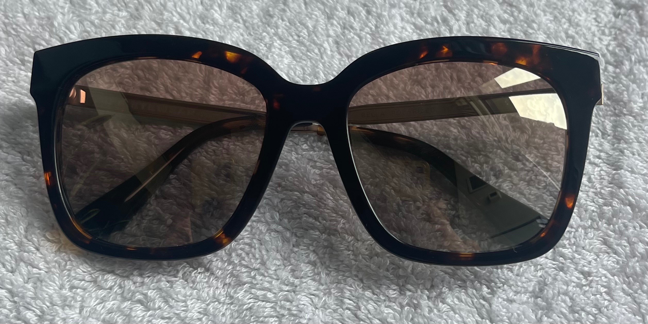 DIFF Eyewear "Bella" Polarized Sunglasses (Tortoise & Gold) - photo 2