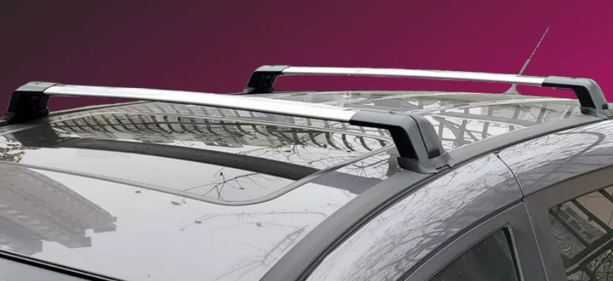 Roof Rack System: Crossbars & Roof Mouldings | Mazda3 Hatchback