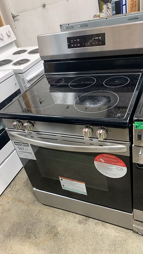 Warehouse Clearence Sale on New and Used Stoves - photo 5