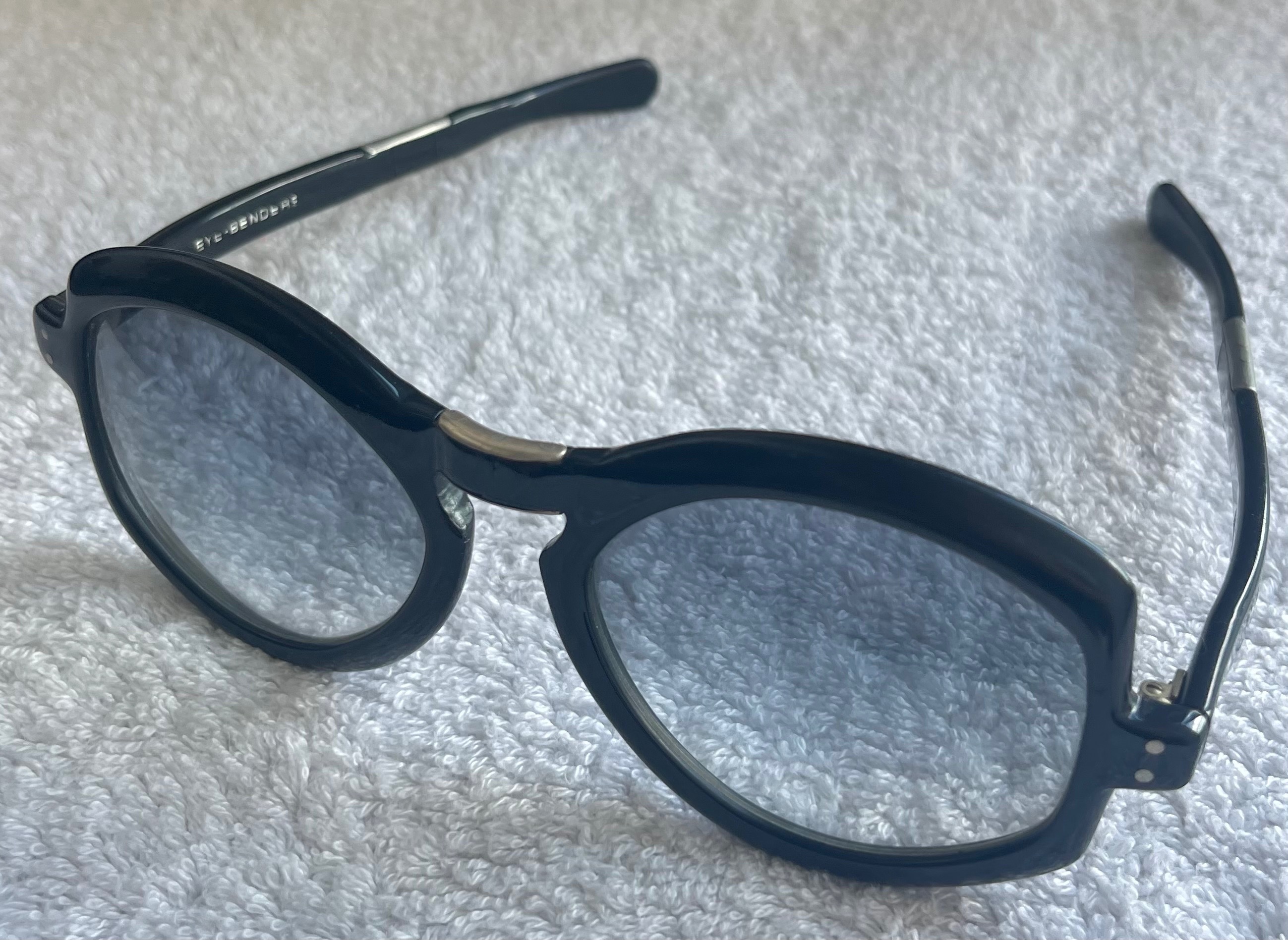 Vintage 70s Eye-Bender "Lisette" Folding Sunglasses