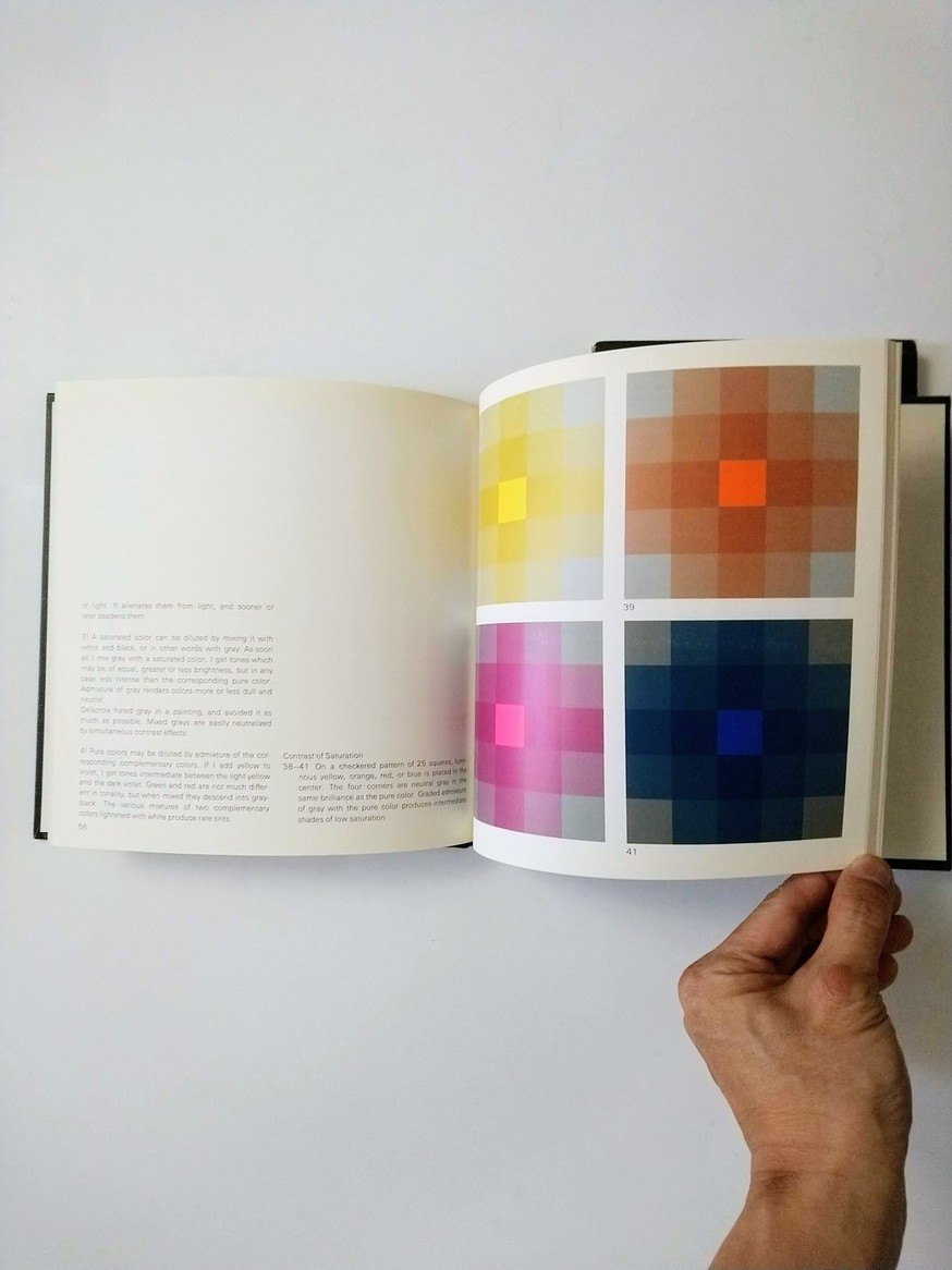 The Elements of Color / A Primer of Visual Literacy! - photo 3