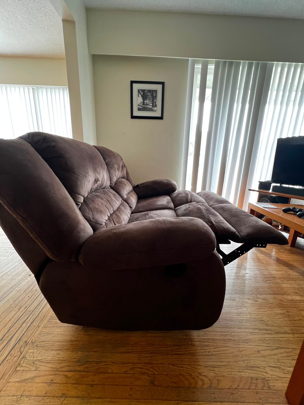 Brown Reclining Sofa - photo 3