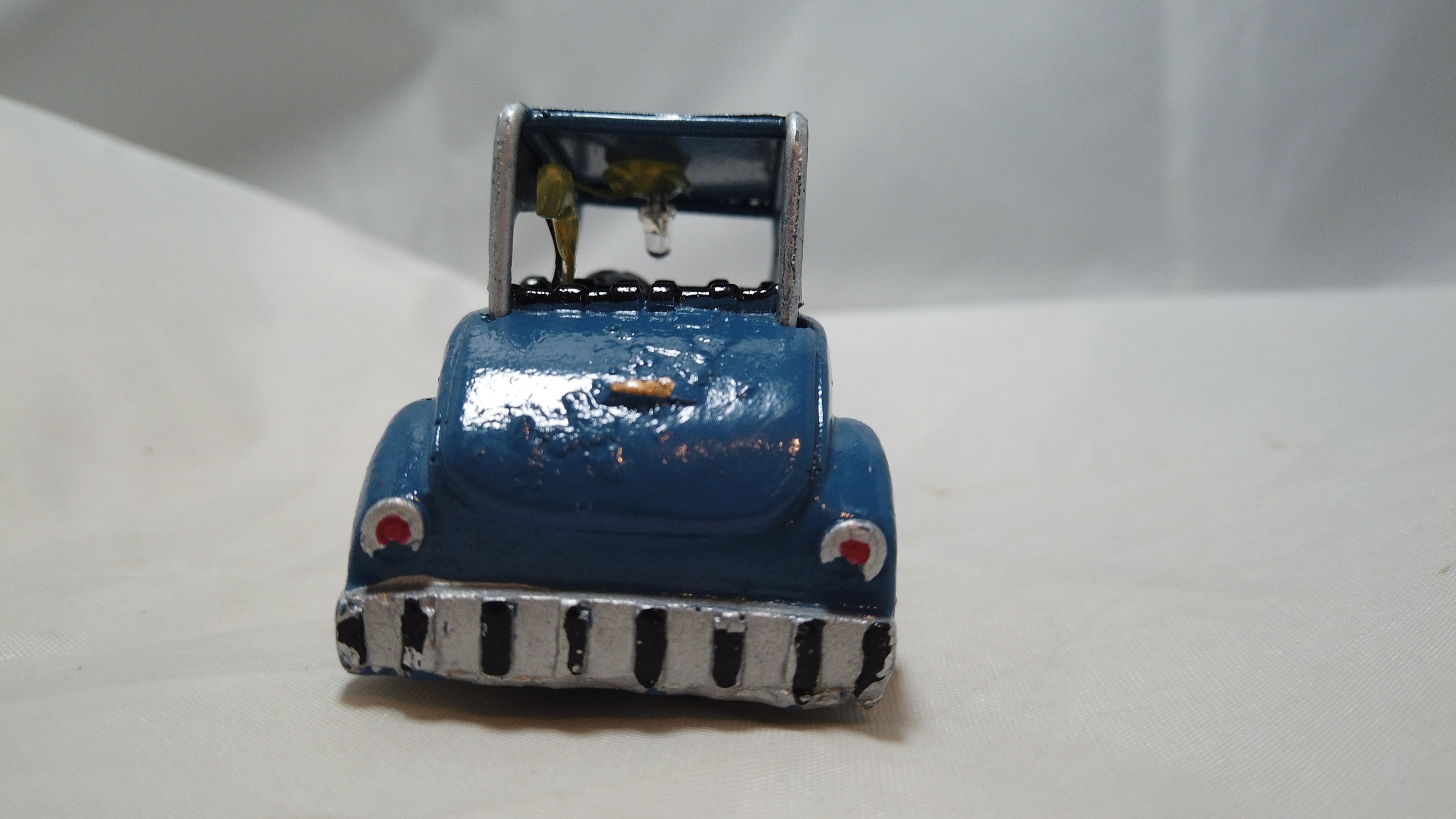 Vintage Style Blue Antique Car Battery-Operated Novelty Decor - - photo 4