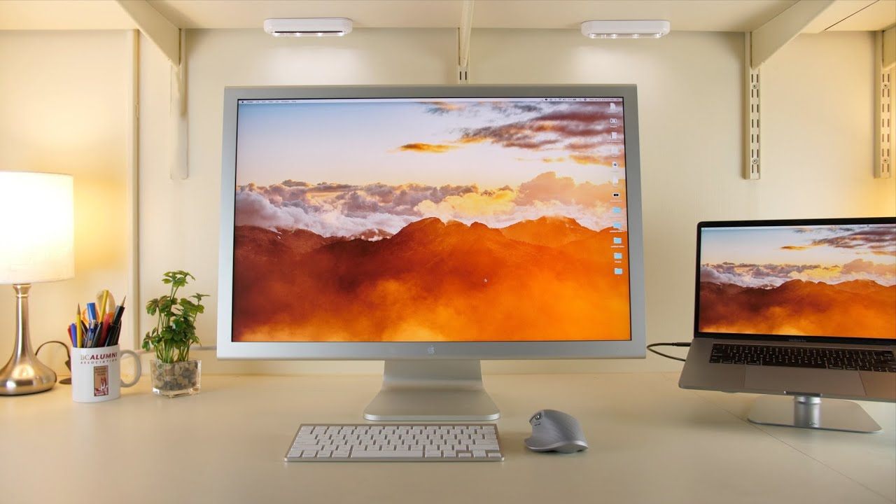 Apple 30" Cinema Display (Free to arts student)
