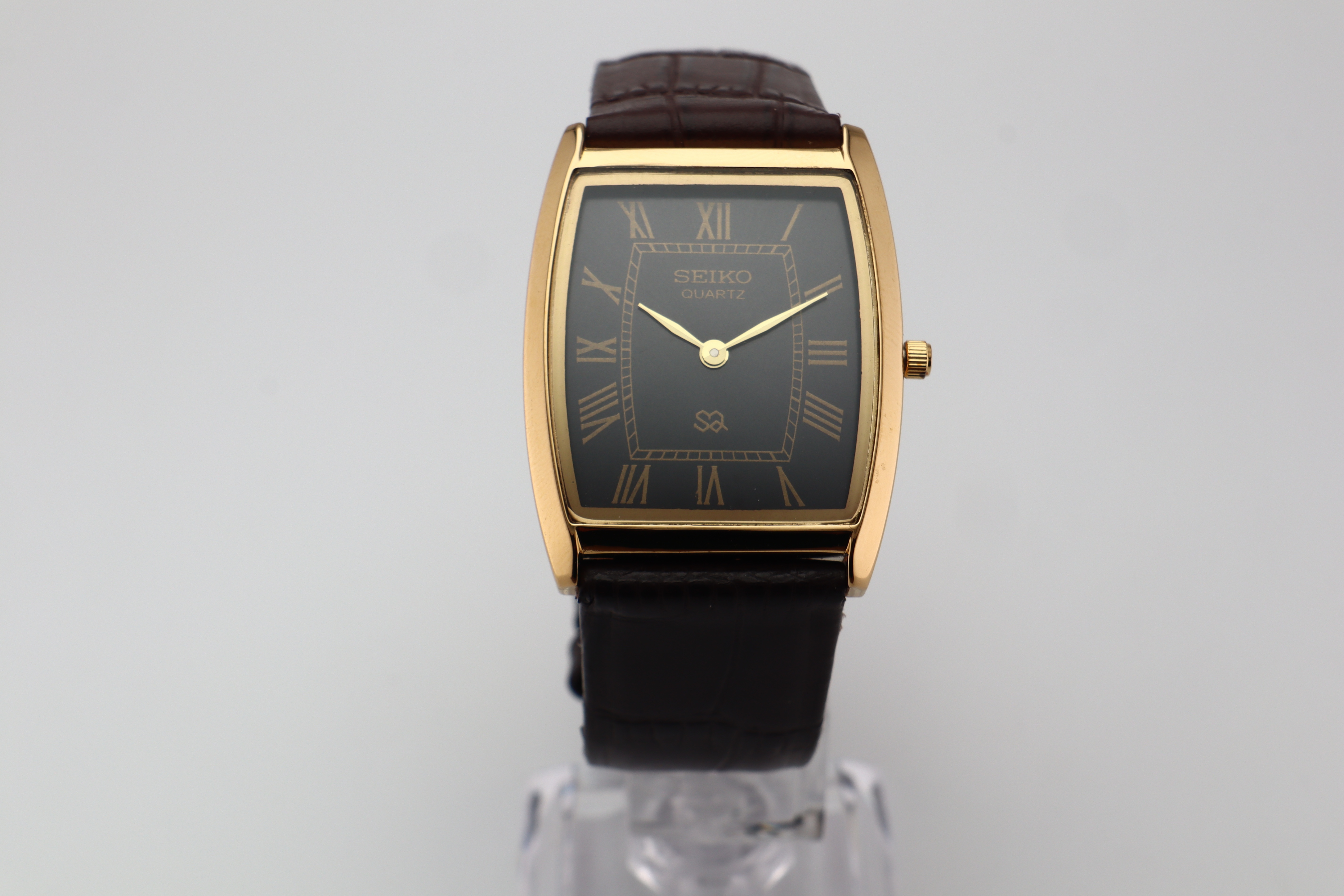 Refurbished Vintage Barrel Tank Men’s Watch - photo 2