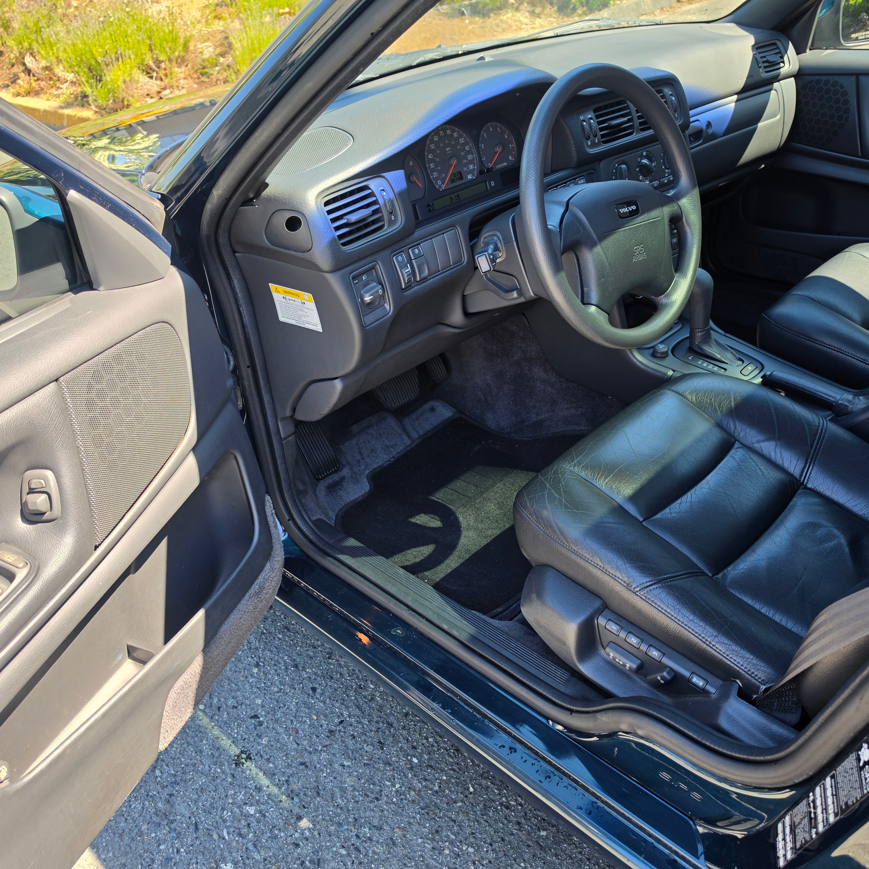 1999 Volvo S70 A/T No Accident 90,000 Miles / 144,000 KM - photo 4