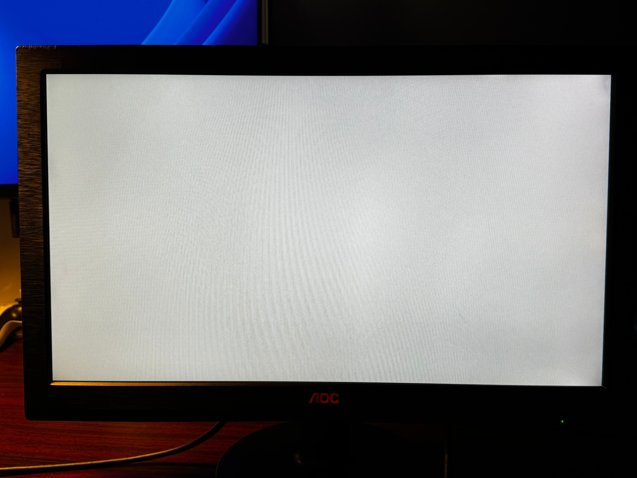 19.5-inch AOC E2060SWD Monitor - photo 4