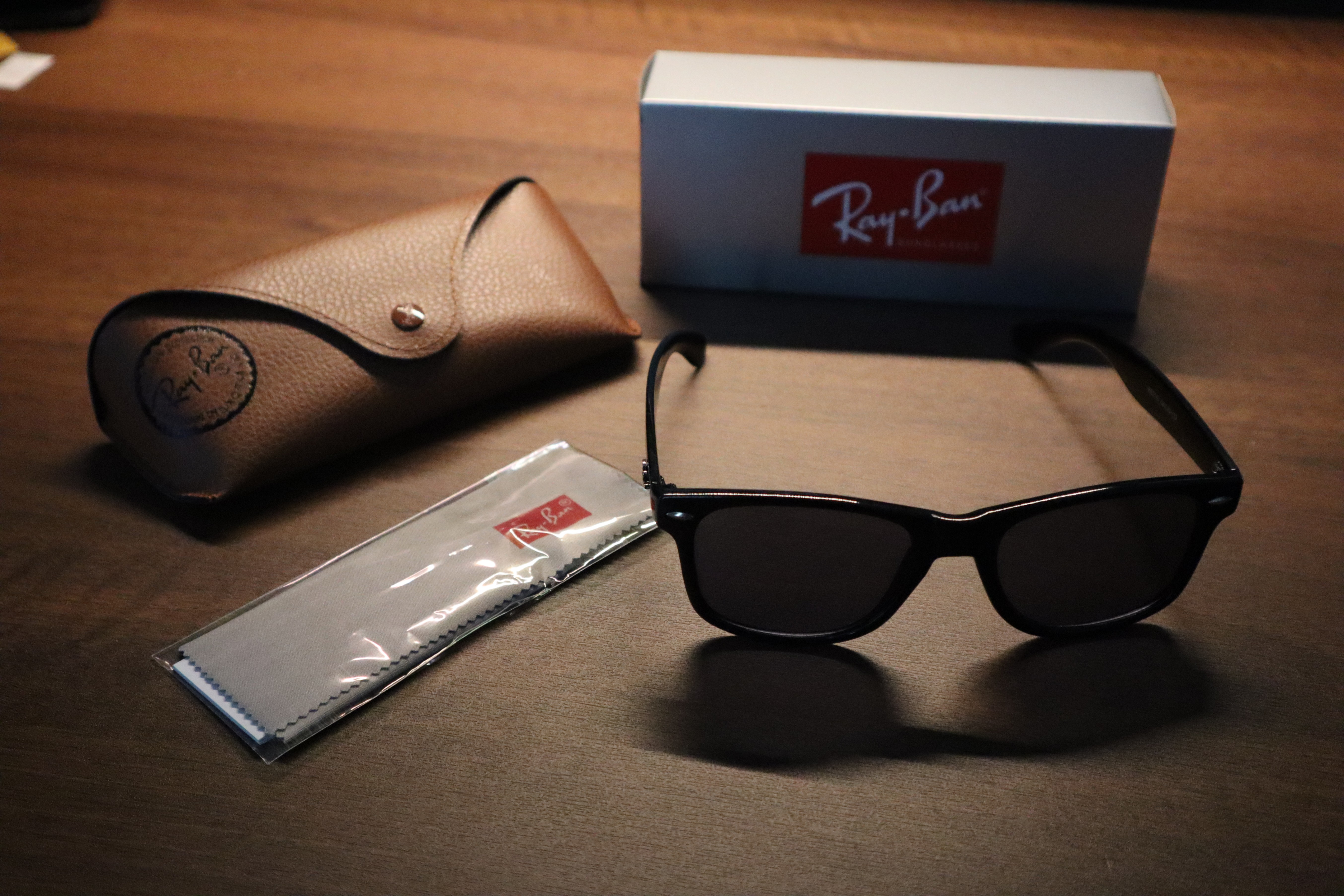 Ray Ban Medium Sunglasses -- BRAND NEW - photo 4