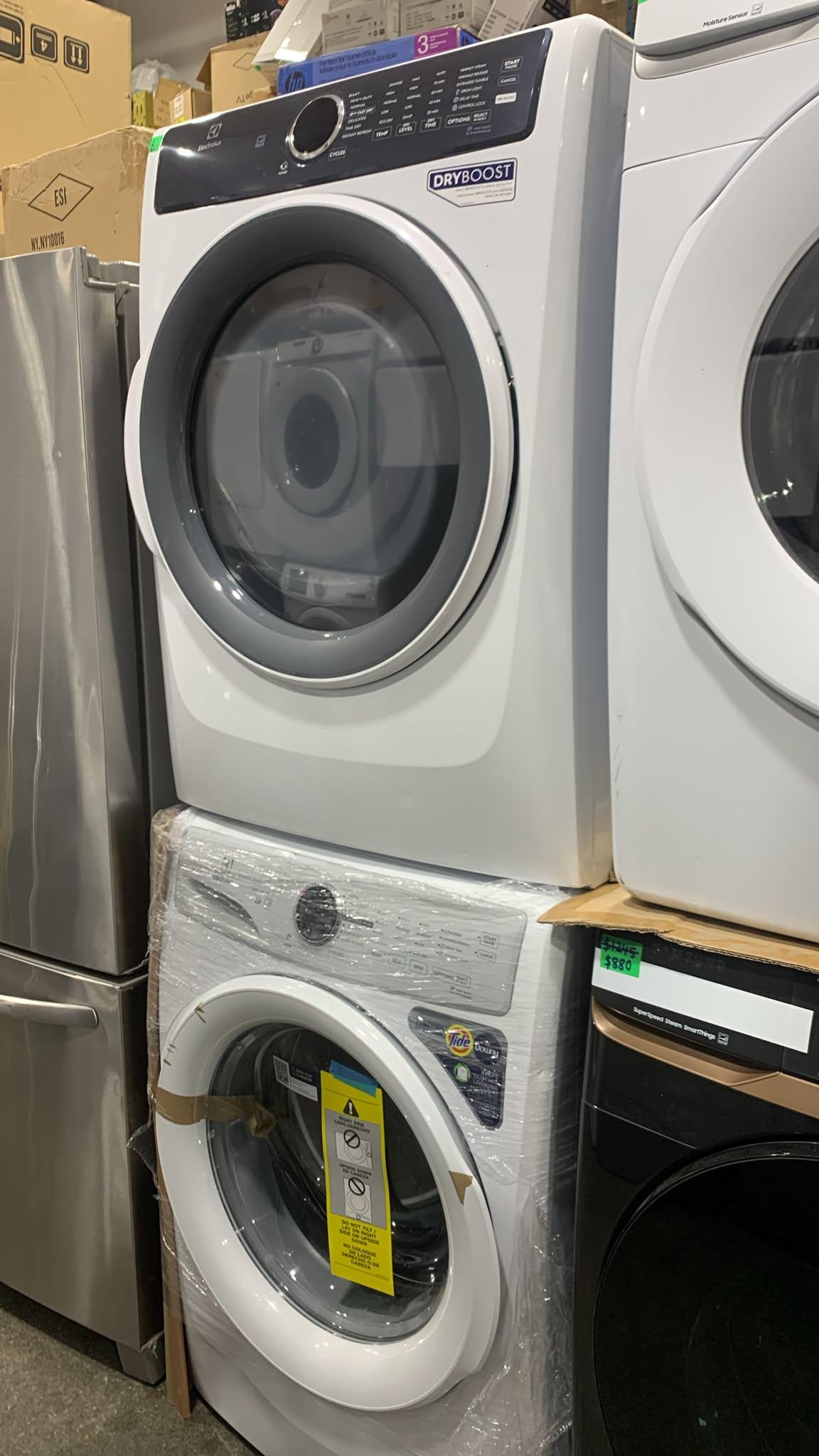 Washer Dryer Set Electrolux 27”    Front Load   Brand New