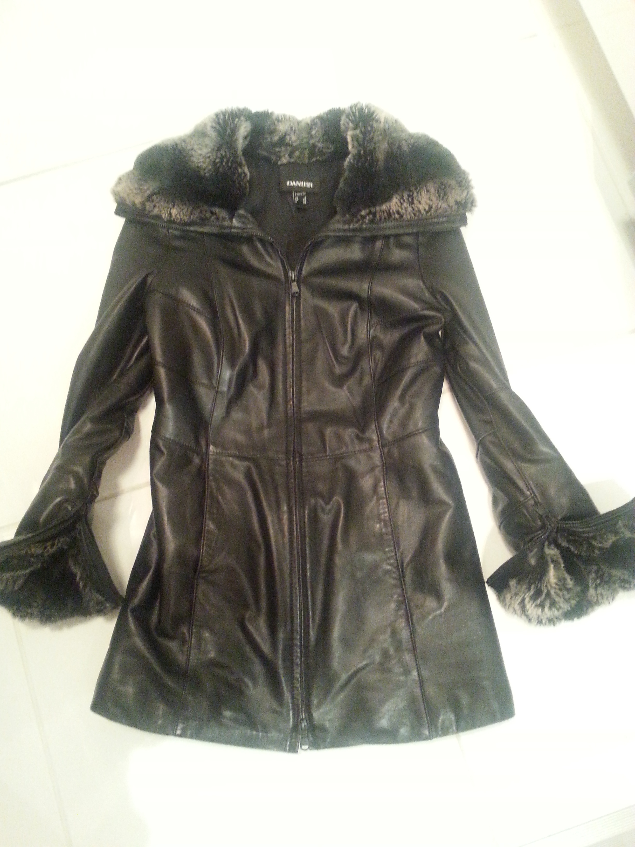 DANIER BLACK LEATHER WINTER COAT