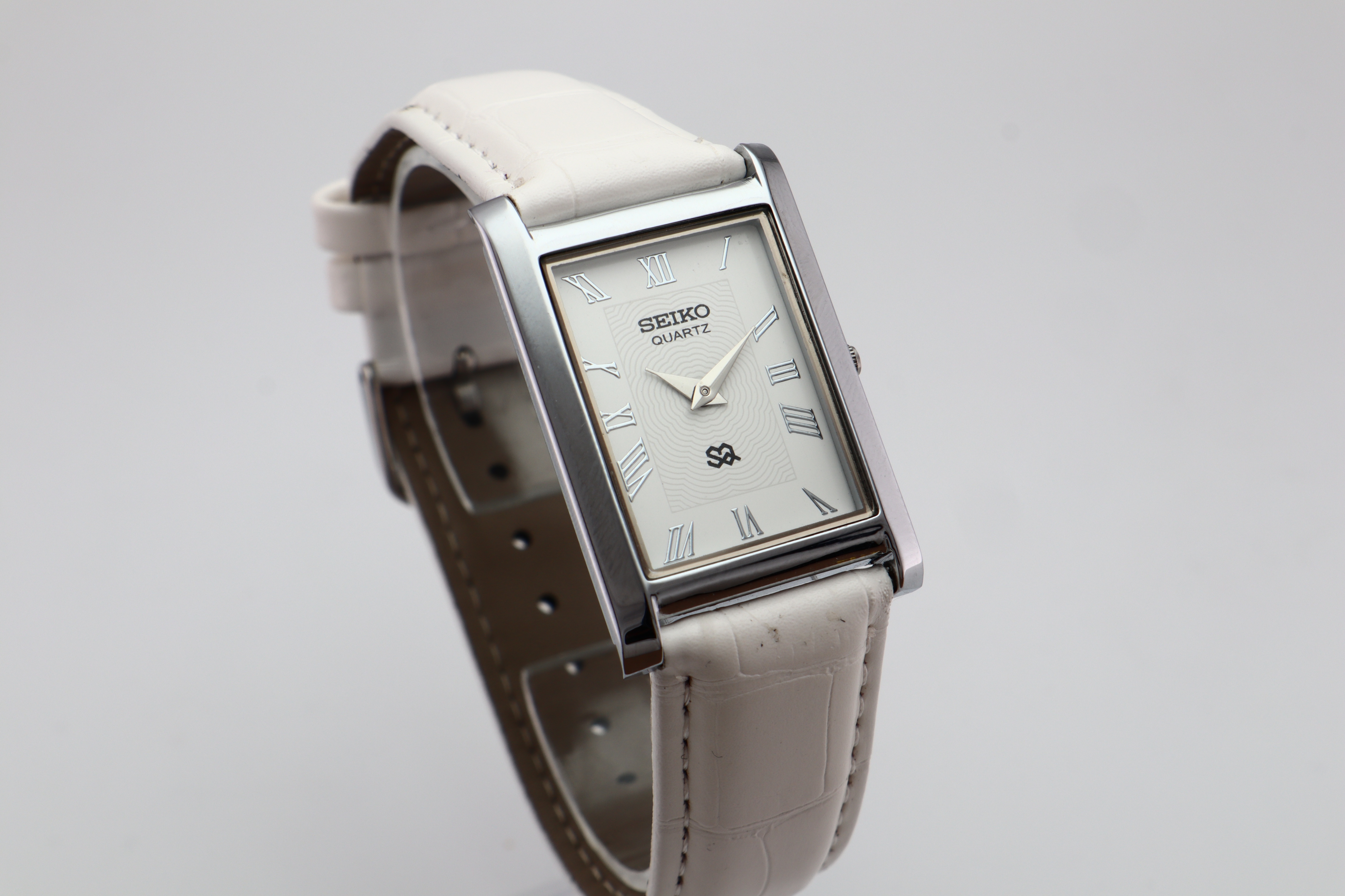 Refurbished Vintage Barrel Tank Men’s Watch