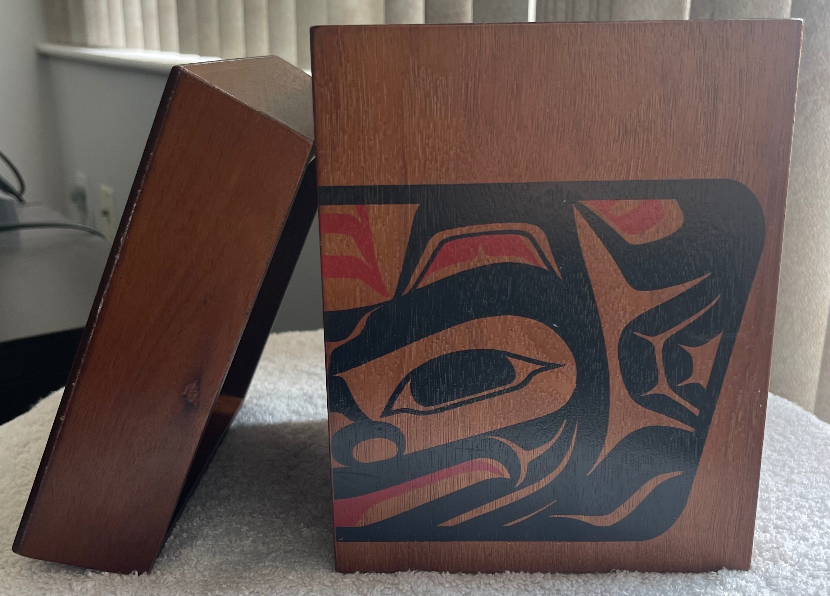 Vintage Northwest Coast Style Art Box with Lid (Heavy) - photo 4