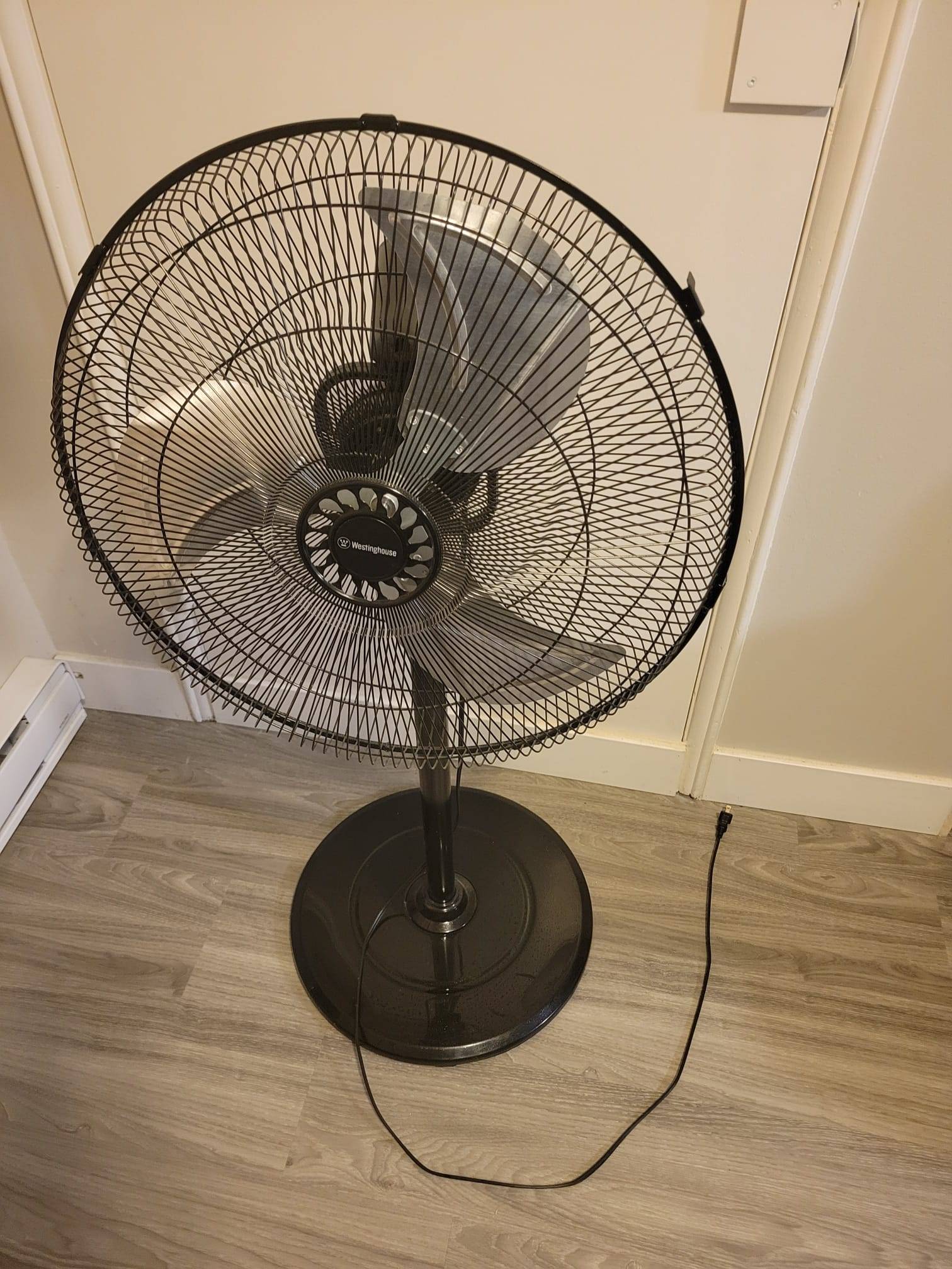 Westinghouse 18" Orbit Oscillating Stand Fan