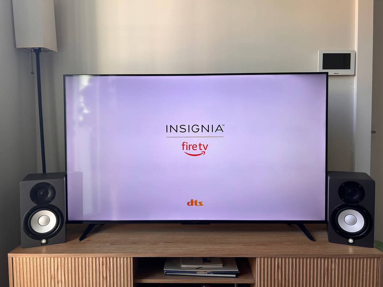 INSIGNIA 55-inch Class QF Series LED 4K UHD QLED Smart Fire TV - photo 3
