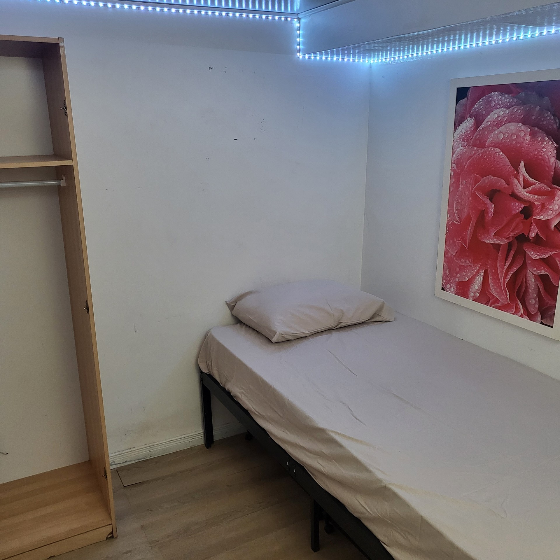 room for rent - photo 2