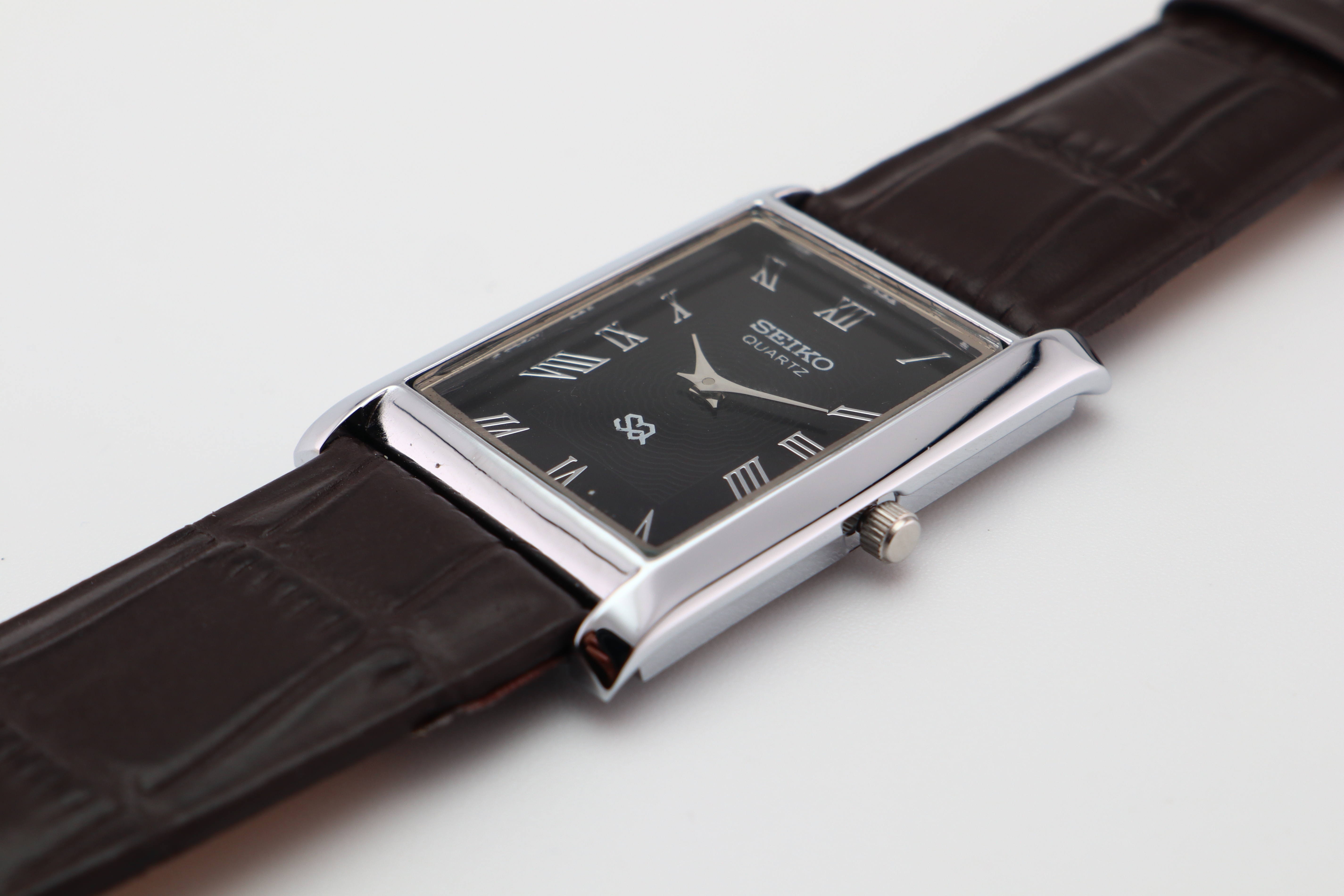 Refurbished Vintage Slim Tank Men’s Watch - photo 4