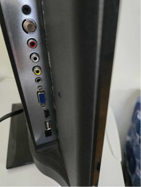Seiki 22-inch TV- No Remote - photo 3