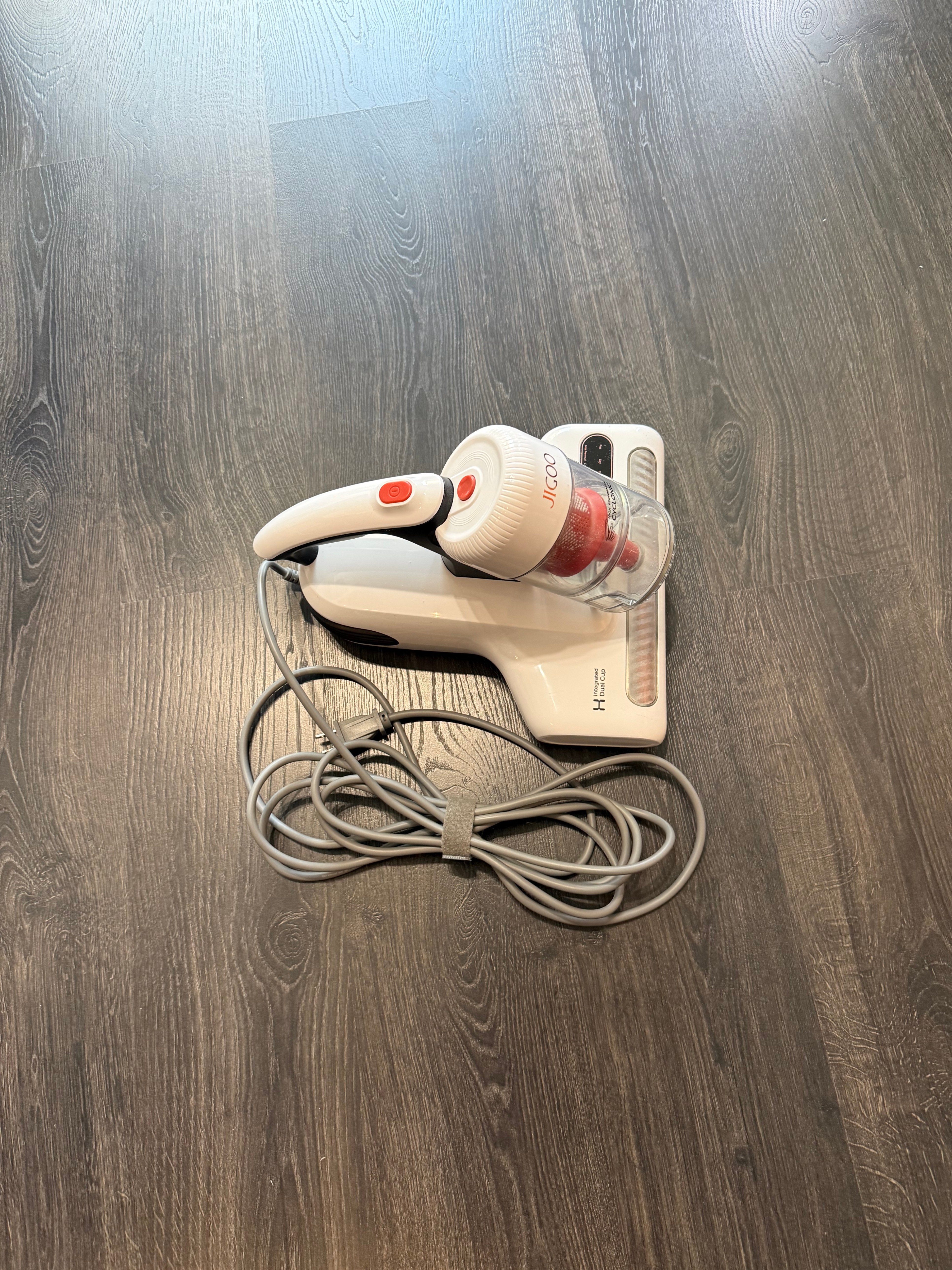 Mattress Vacuum Cleaner - photo 2