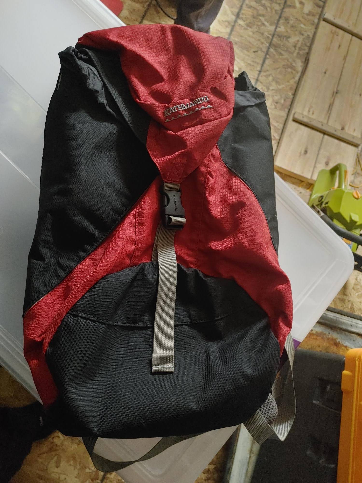 KATHMANDU BACKPACK