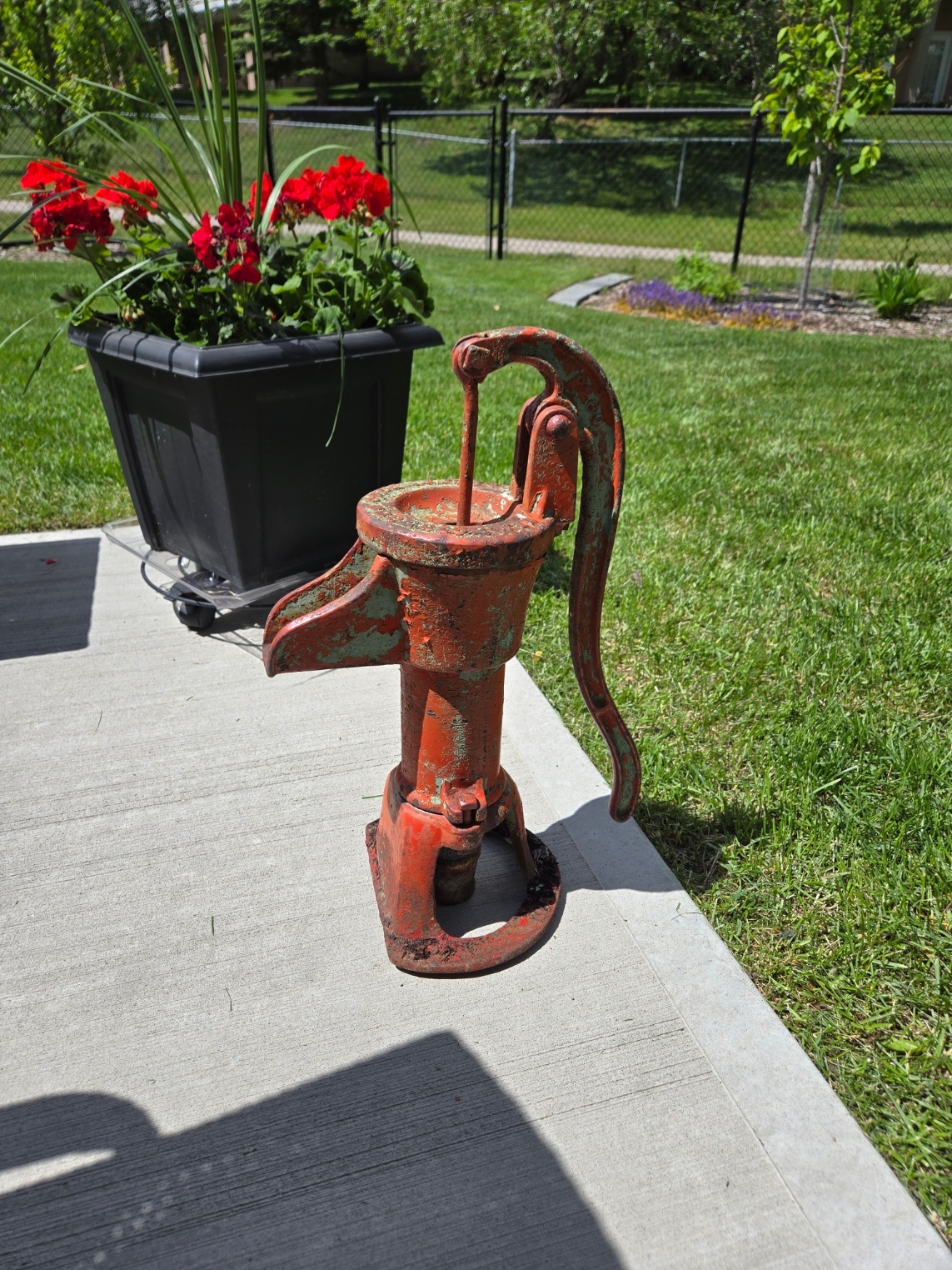 Vintage Cast Iron Hand Water Pump