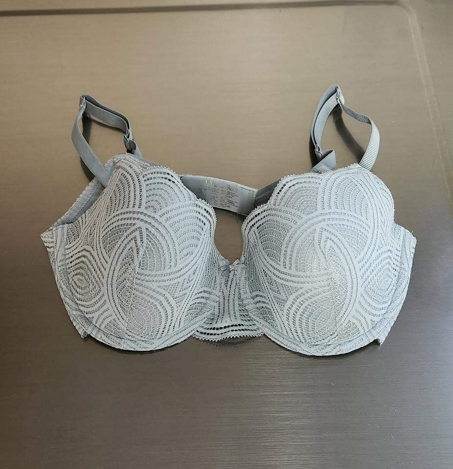 La Vie en Rose - Size 32DD- Like New - photo 3
