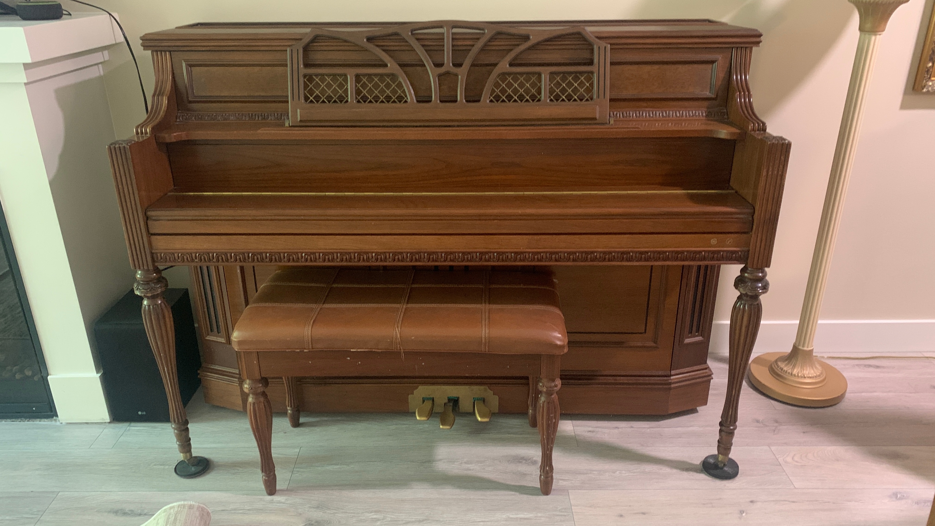 Beautiful Vintage Samick Upright Piano with Matching Bench