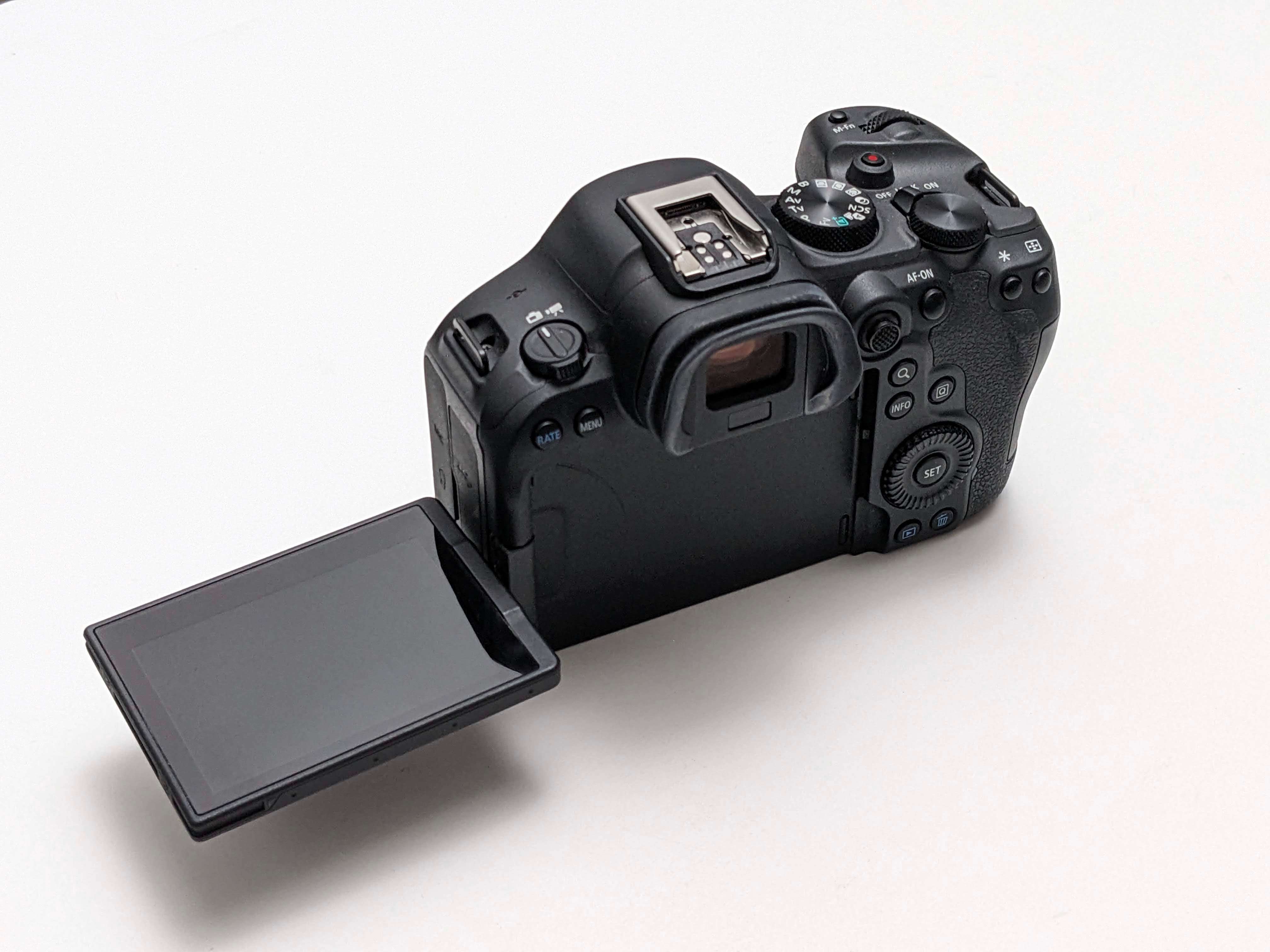 Canon EOS R6 Mark II Mirrorless Camera - photo 3
