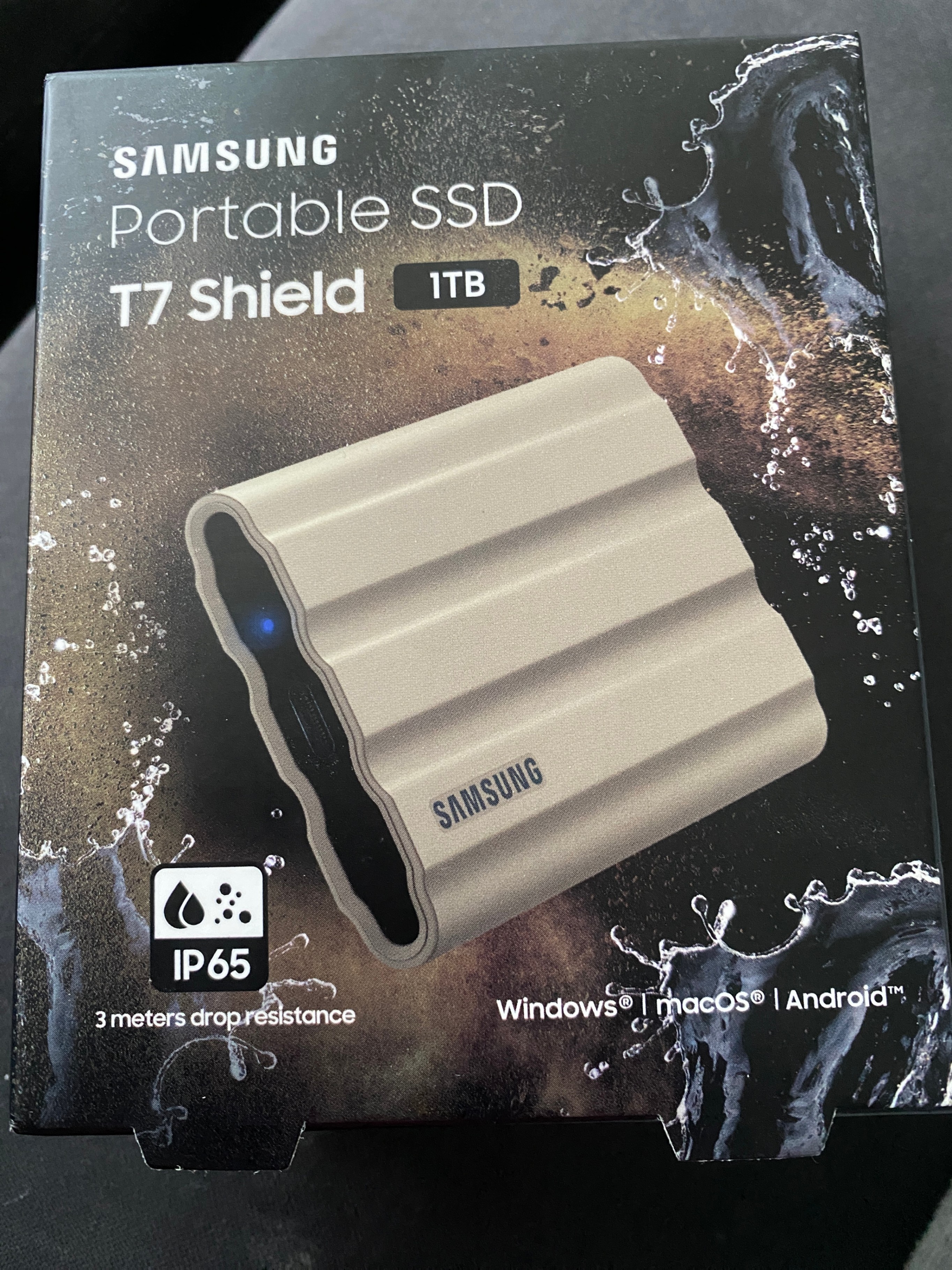 Portable SSD T7 Shield