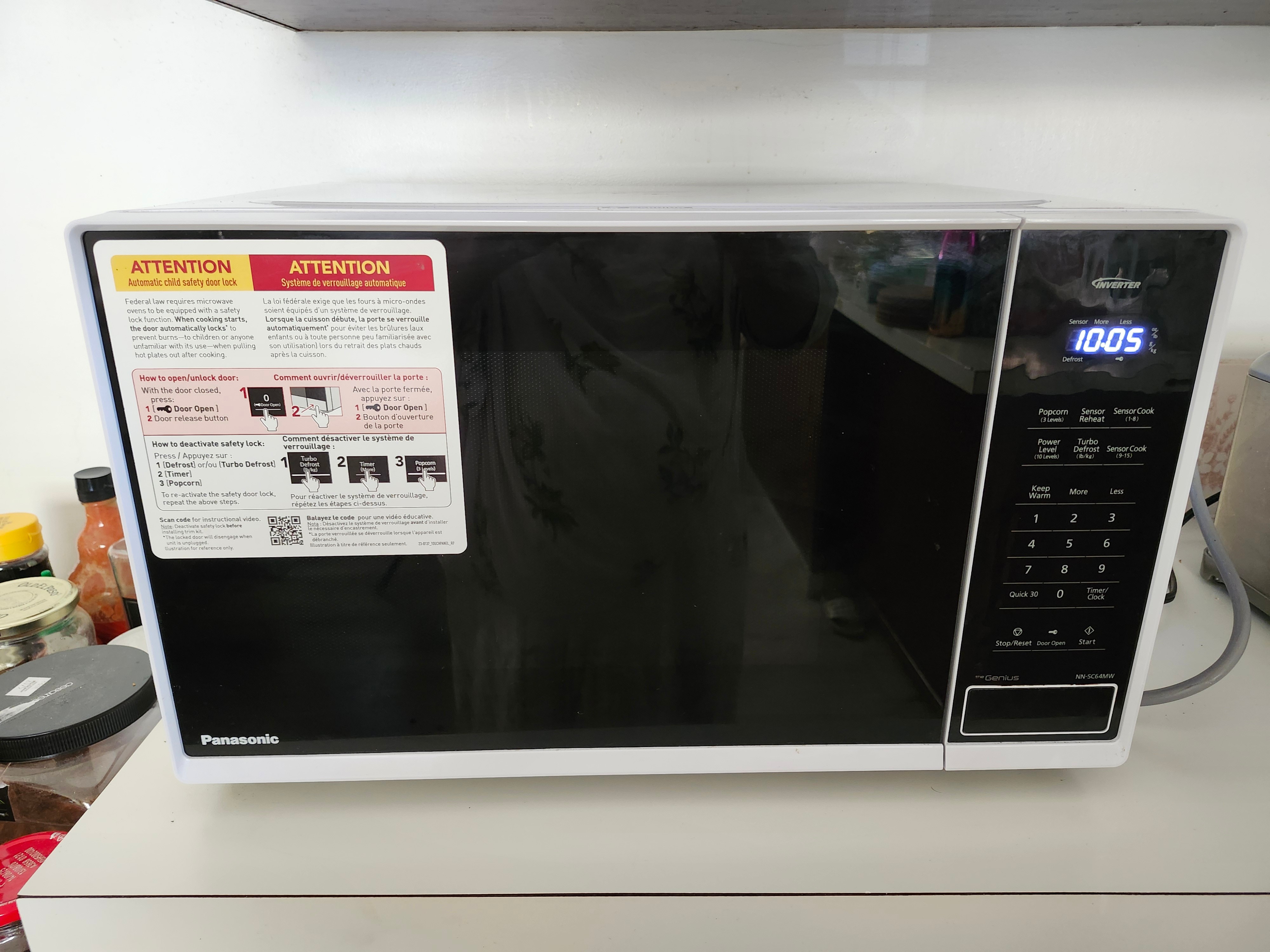 Panasonic Inverter Microwave – 2.2 cu ft - photo 2