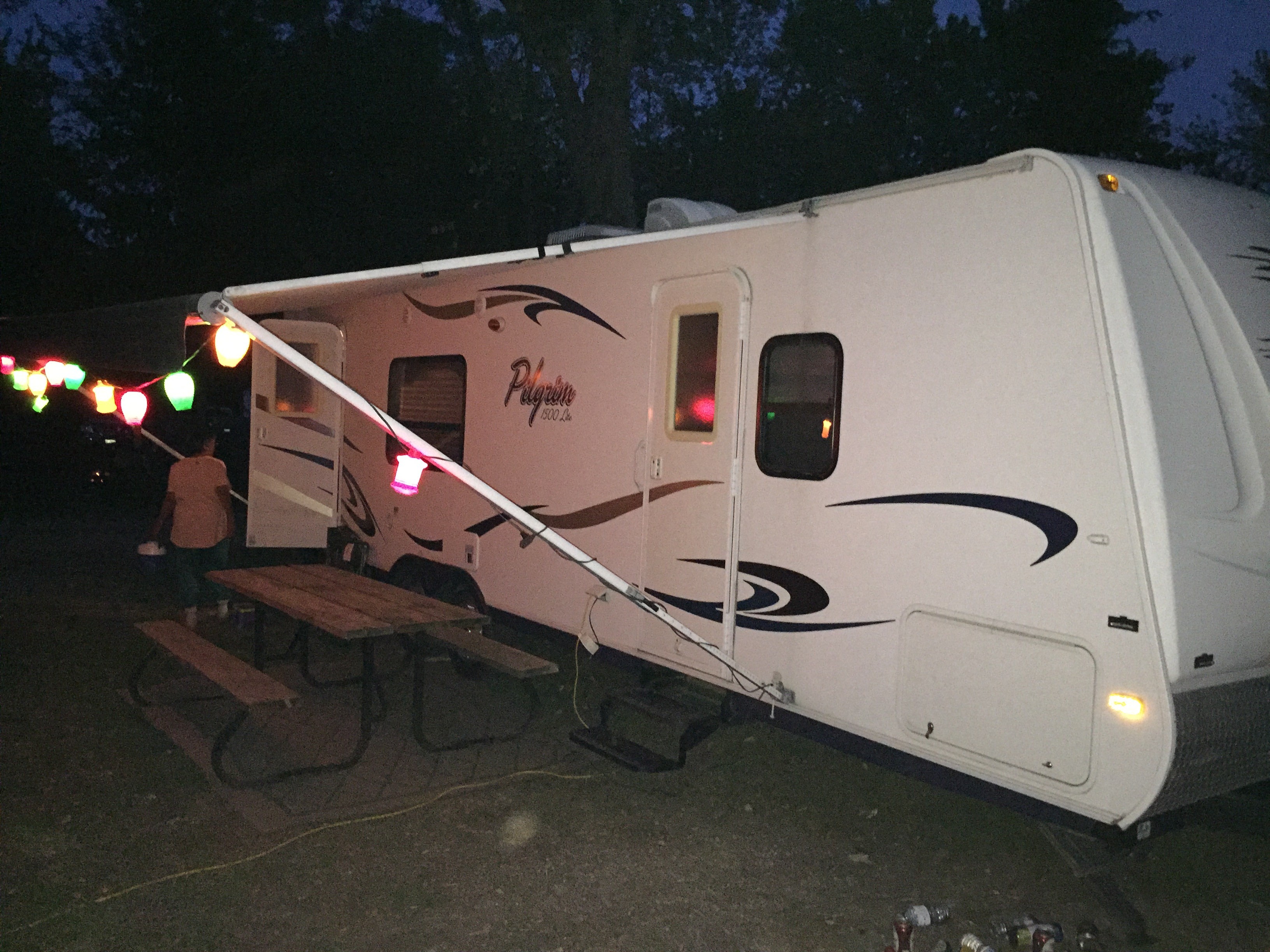 Pilgrim International RV Trailer, Sleeps 6 - photo 3