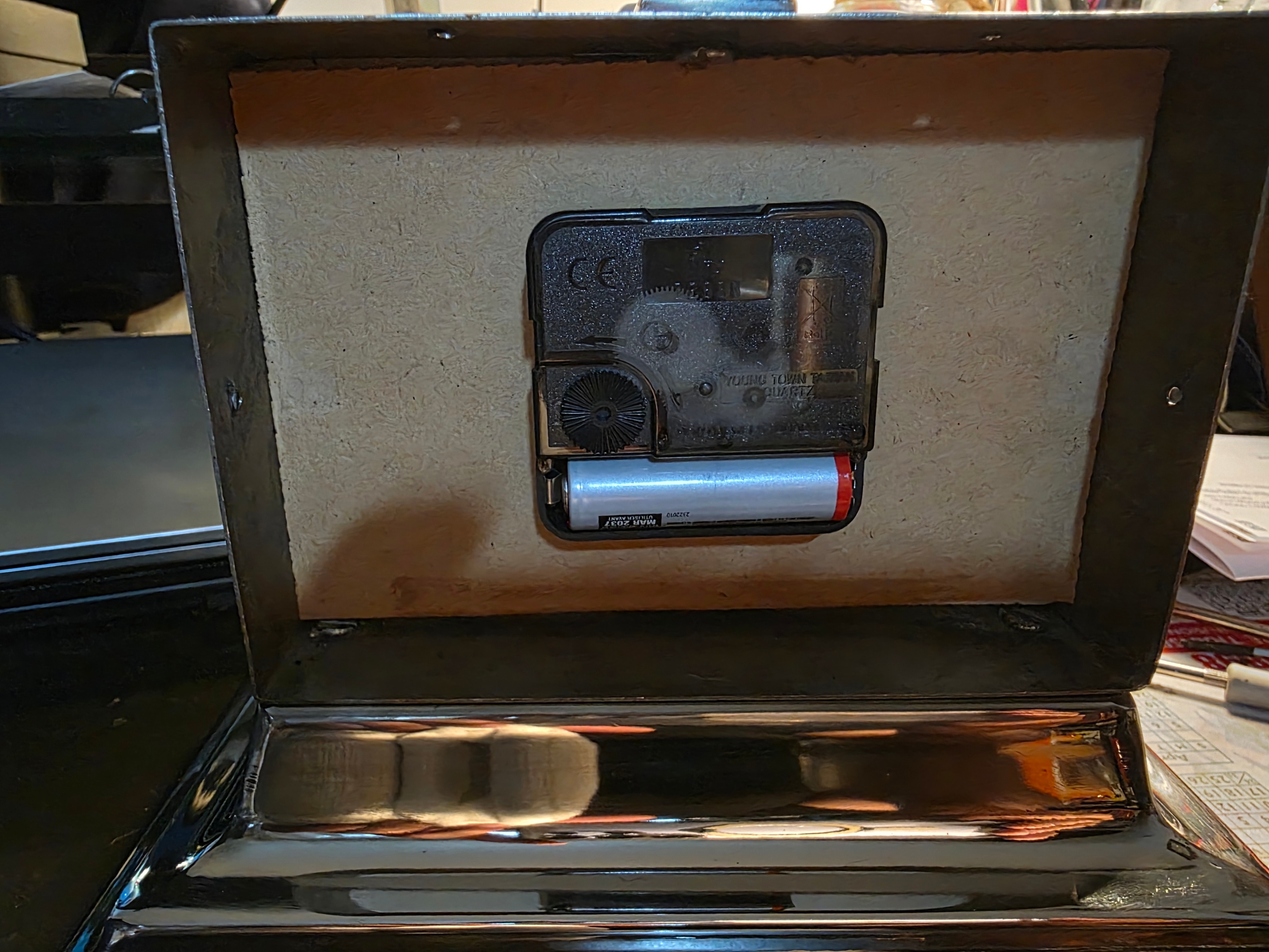 Barnes High Street London Art Deco Desk Clock - photo 4