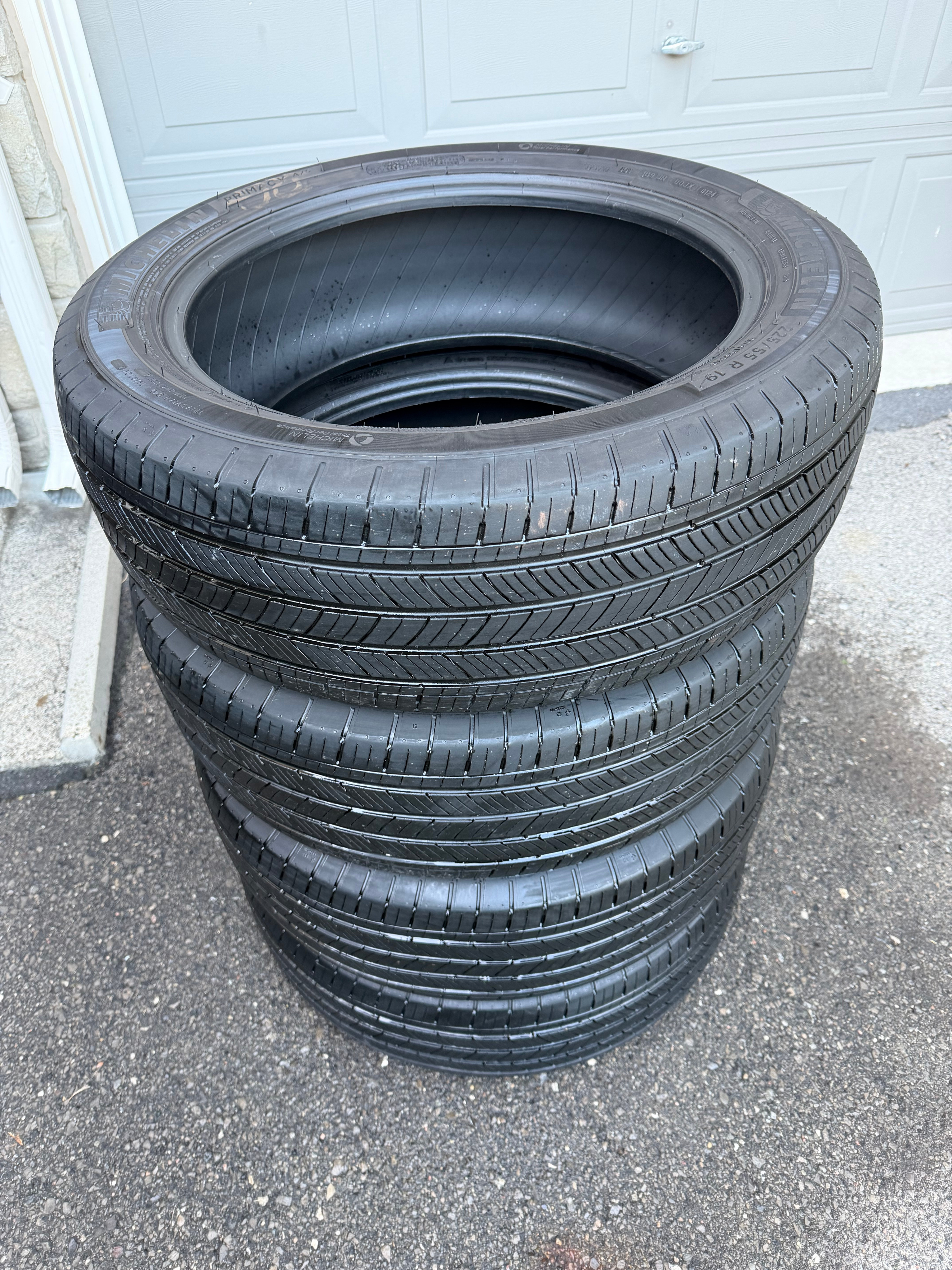 Michelin Primacy A/S 225/55R19 All Season Tires Set of 4