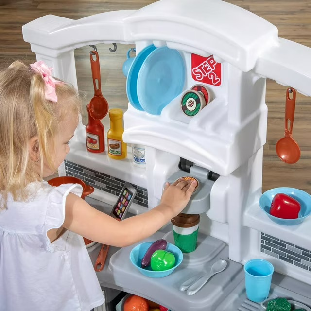 Step2 Grand Delights Play Kitchen - Like New Condition - photo 5