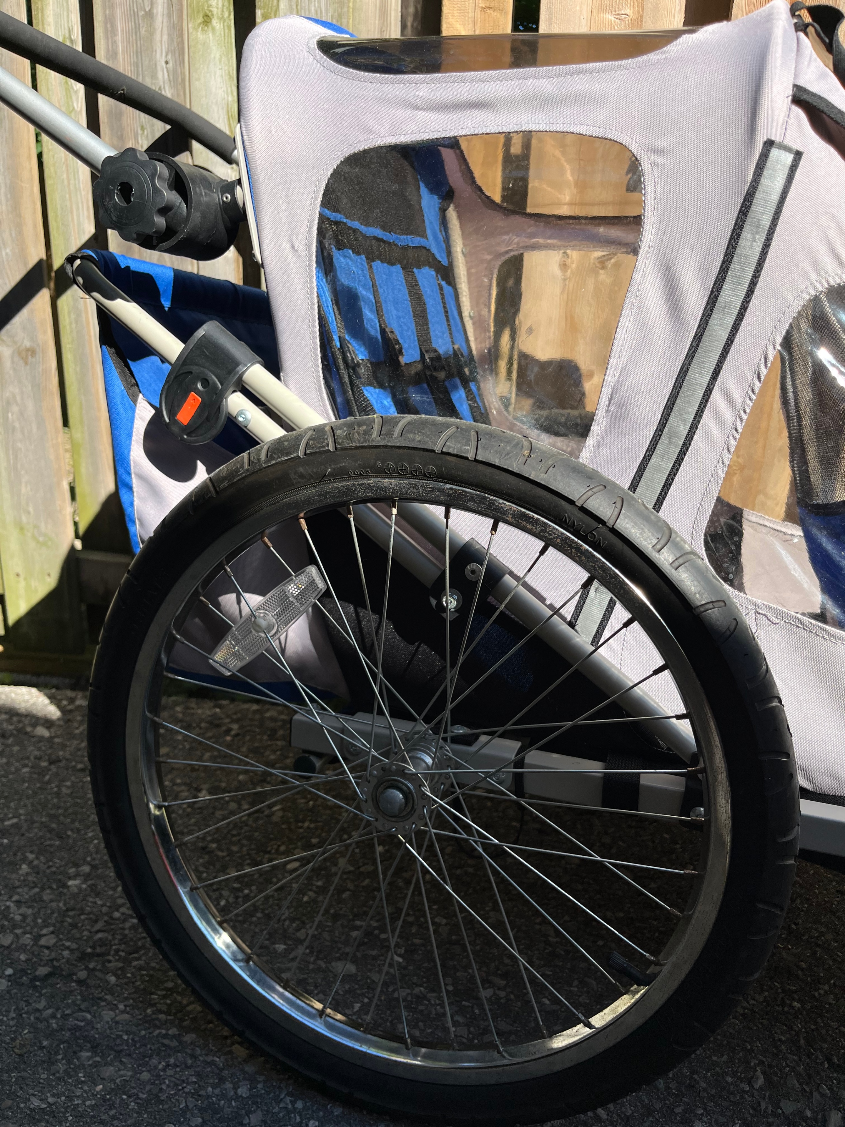 Shuttle Blue 2-in-1 Child Bike Trailer & Stroller - photo 3