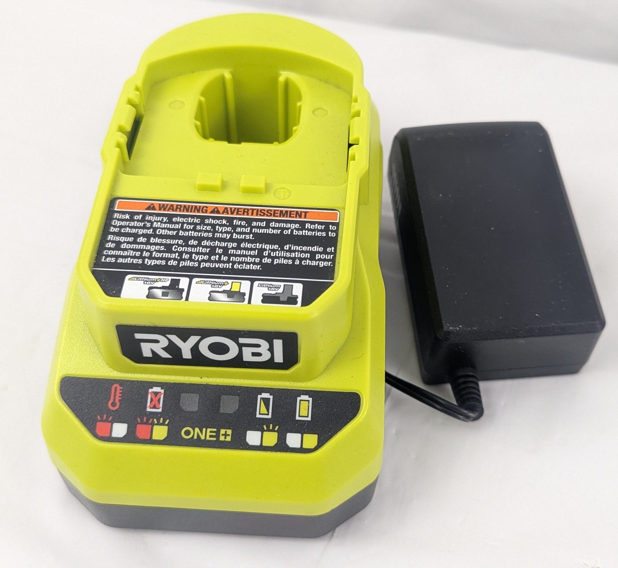 RYOBI ONE+ 18V Lithium-Ion Charger PCG002 18V