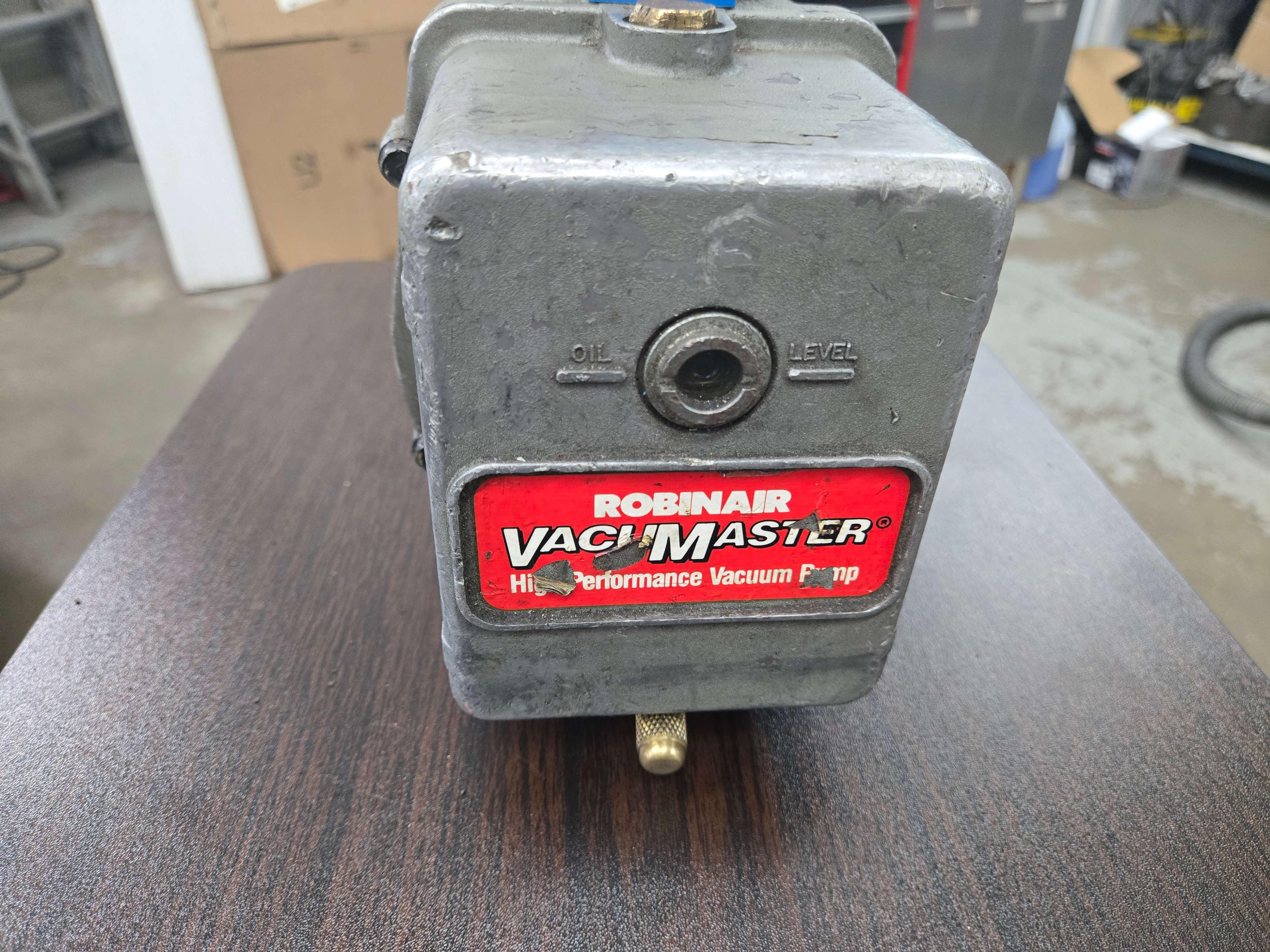 Robinair vacuum pump - photo 4