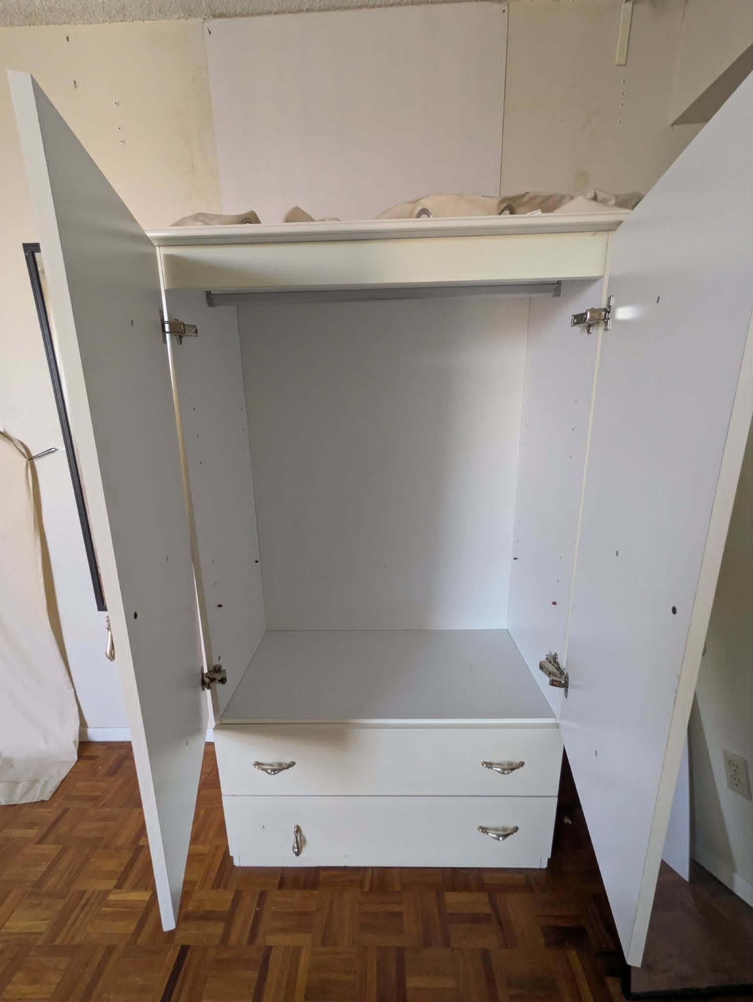 Closet - photo 3