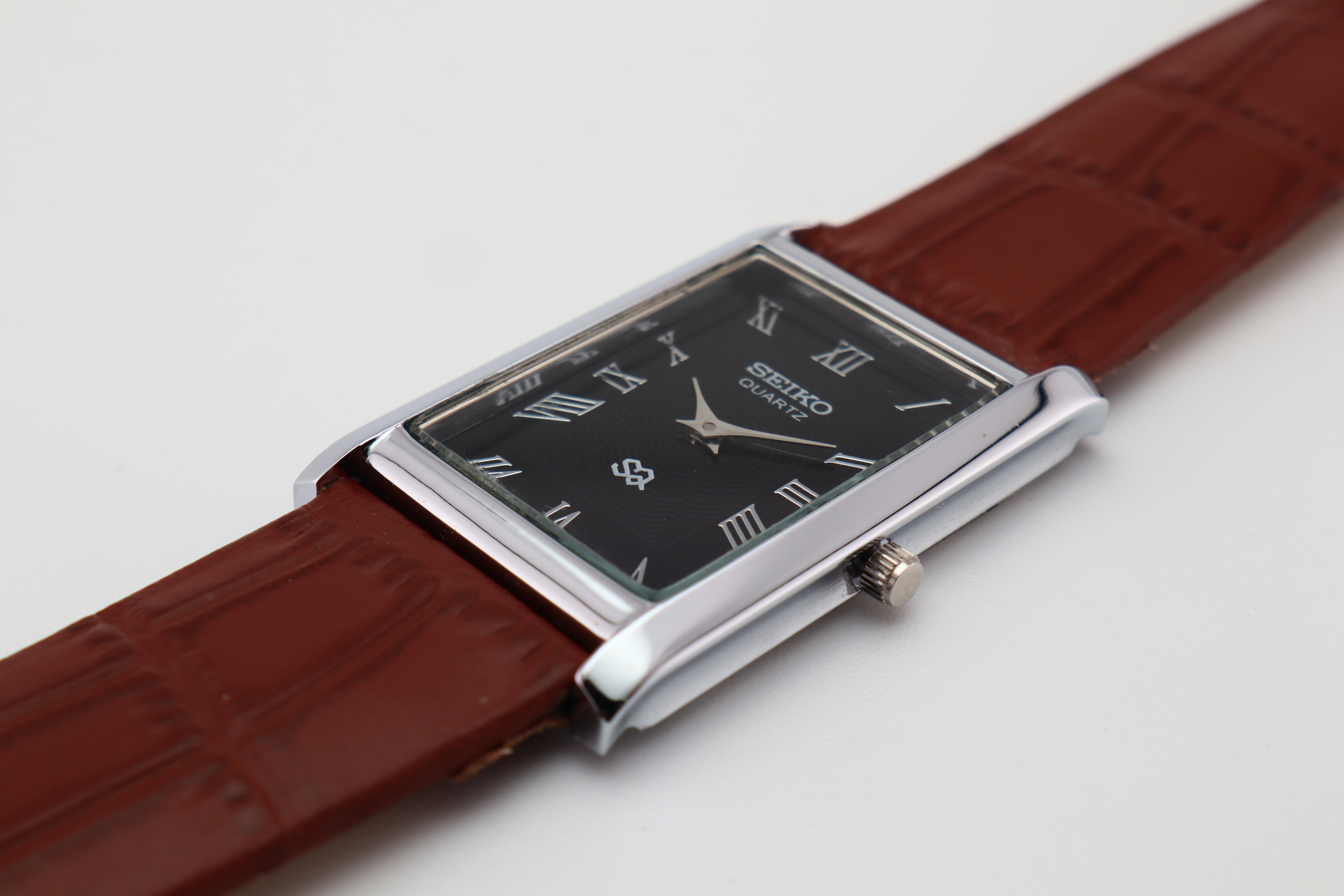 Refurbished Vintage Slim Tank Men’s Watch - photo 4