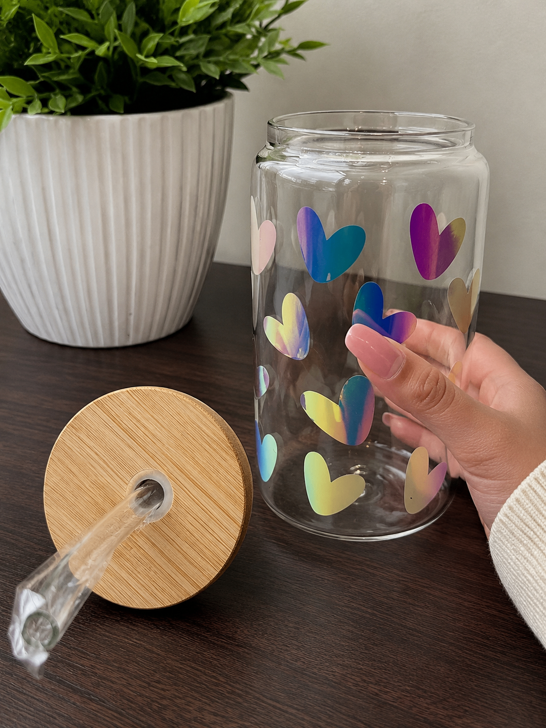 Iridescent Heart Glass Can with Bamboo Lid & Glass Straw