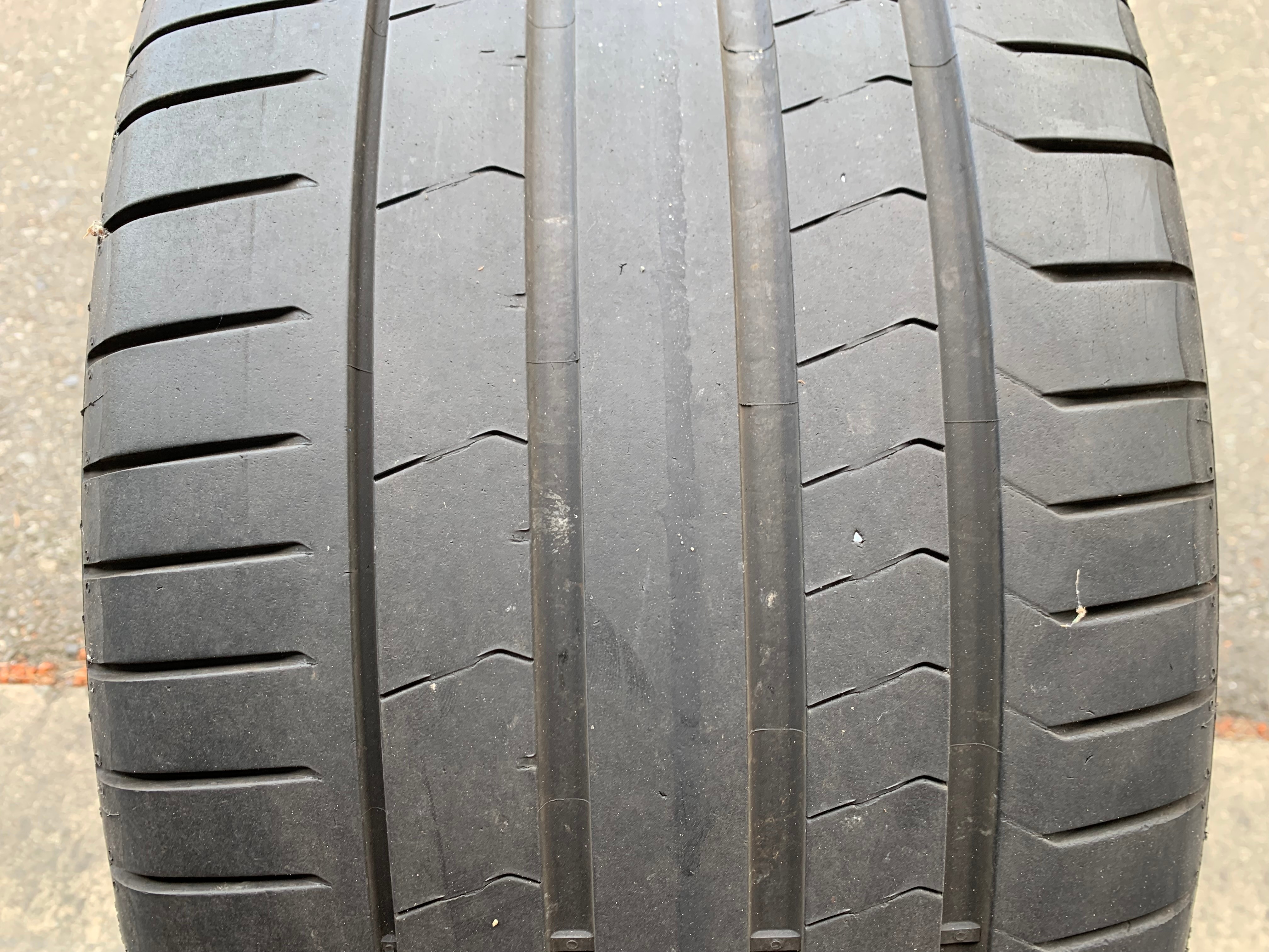 1 X single 275/30/21 98Y Pirelli Pzero PZ4 RFT w over 60% tread - photo 2