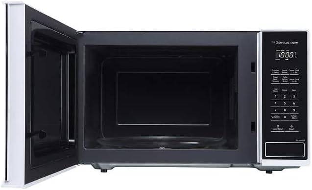 Panasonic NNSC64MW Mid-size 1.3 cubic ft. 1200W Inverter Tech - photo 3