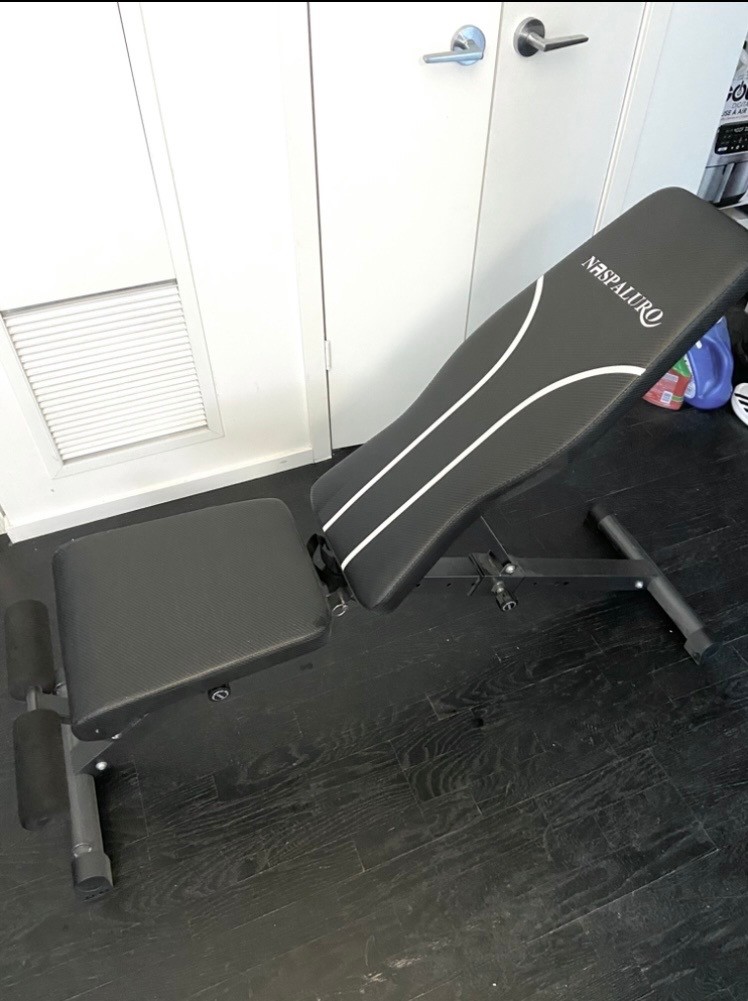 Adjustable Weight Bench