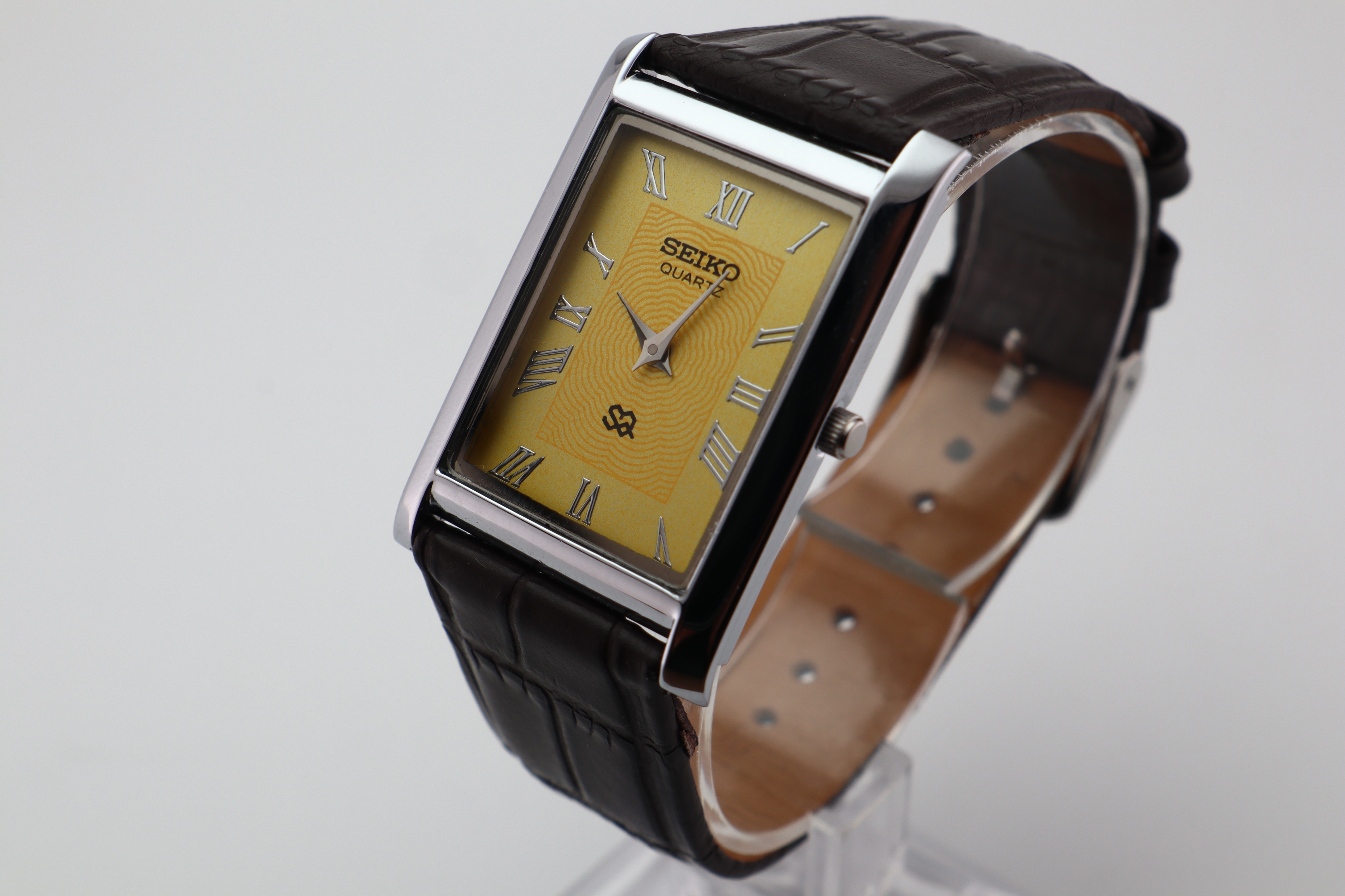 Refurbished Vintage Slim Tank Men’s Watch - photo 3