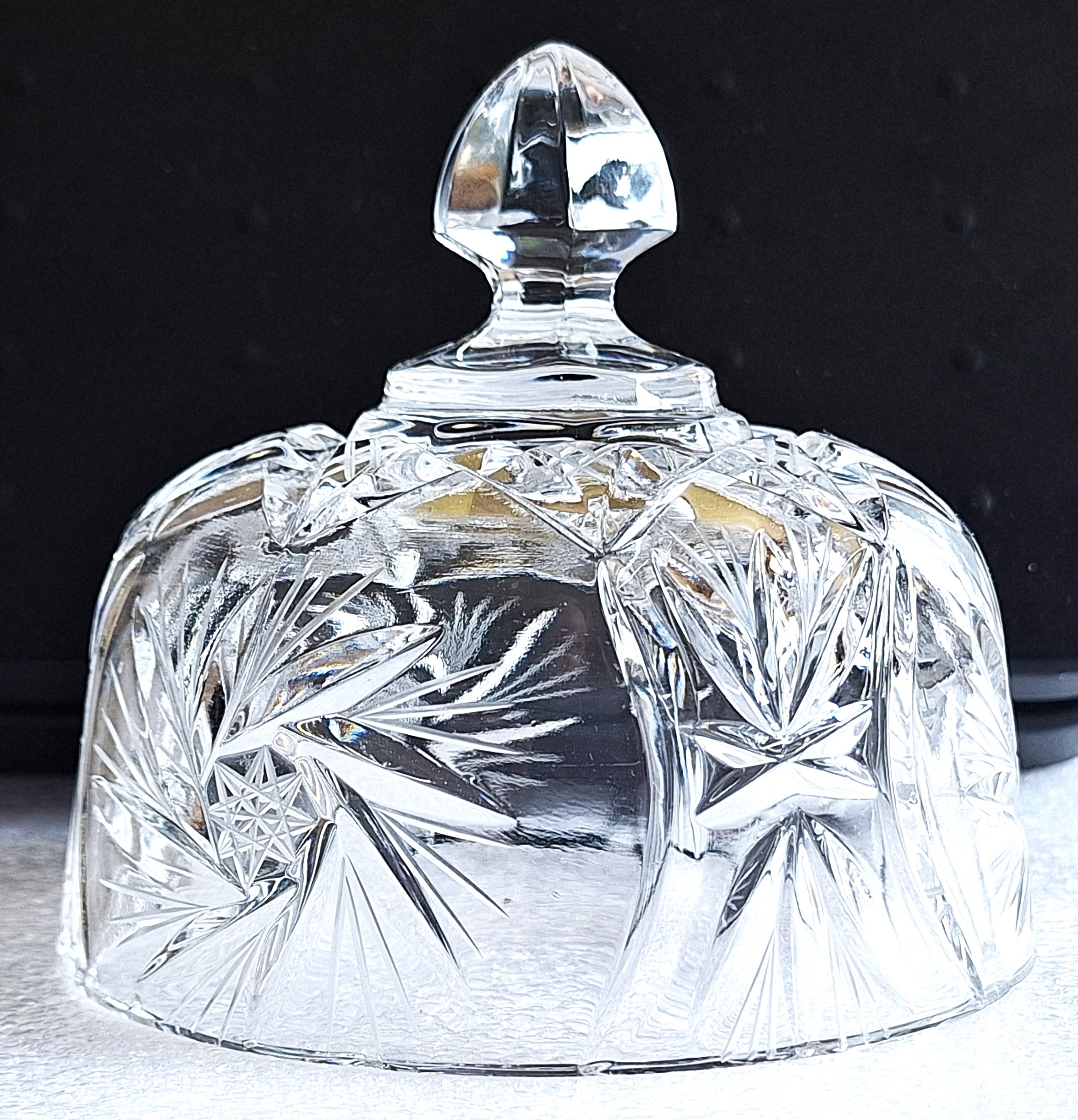 Beautiful Vintage Round Dome Pinwheel Crystal Cheese Cover Lid